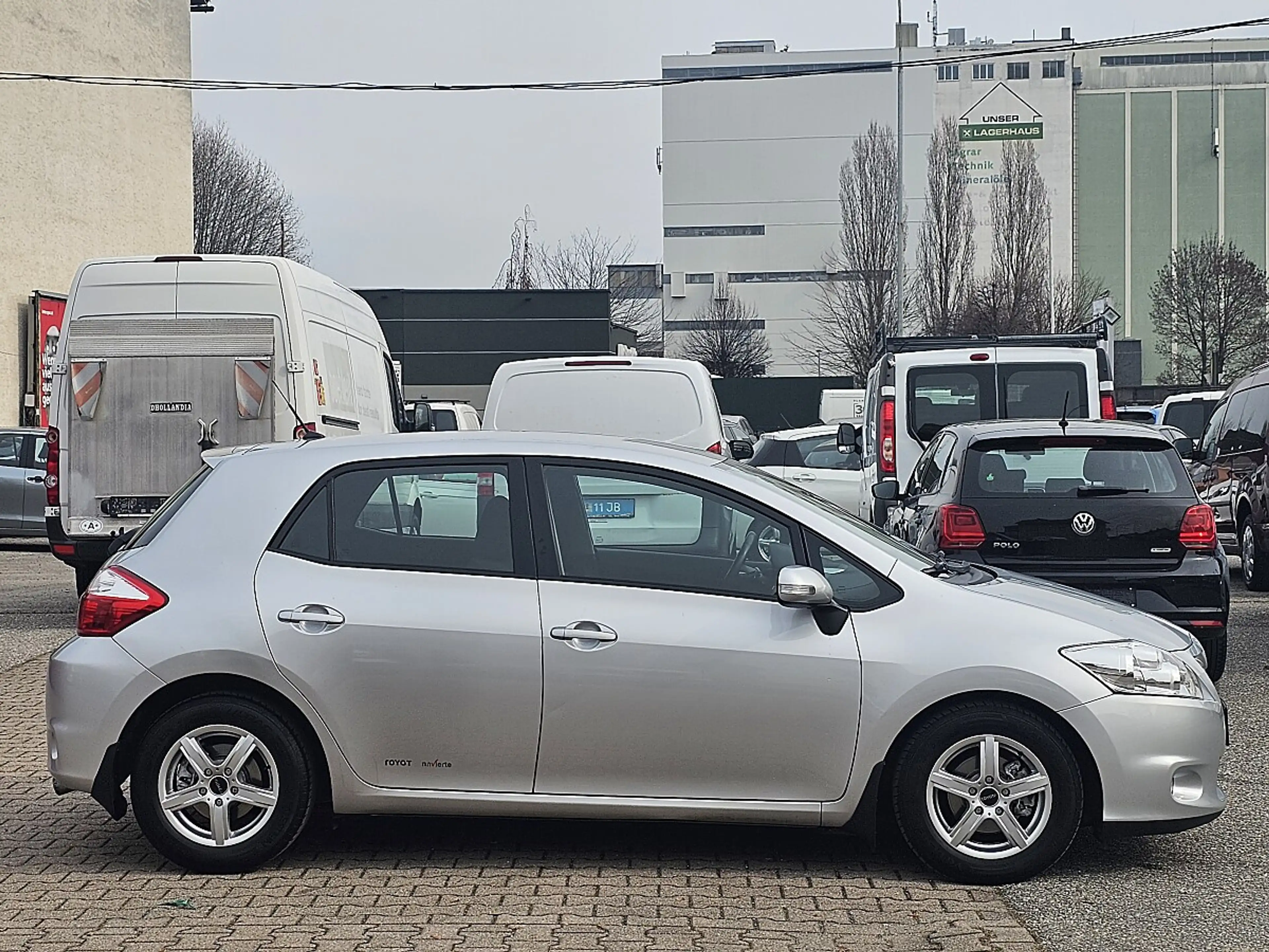 Toyota Auris 1,4 D-4D 90 DPF High Eco Pickerl+Service-OK Seh... — photo 4