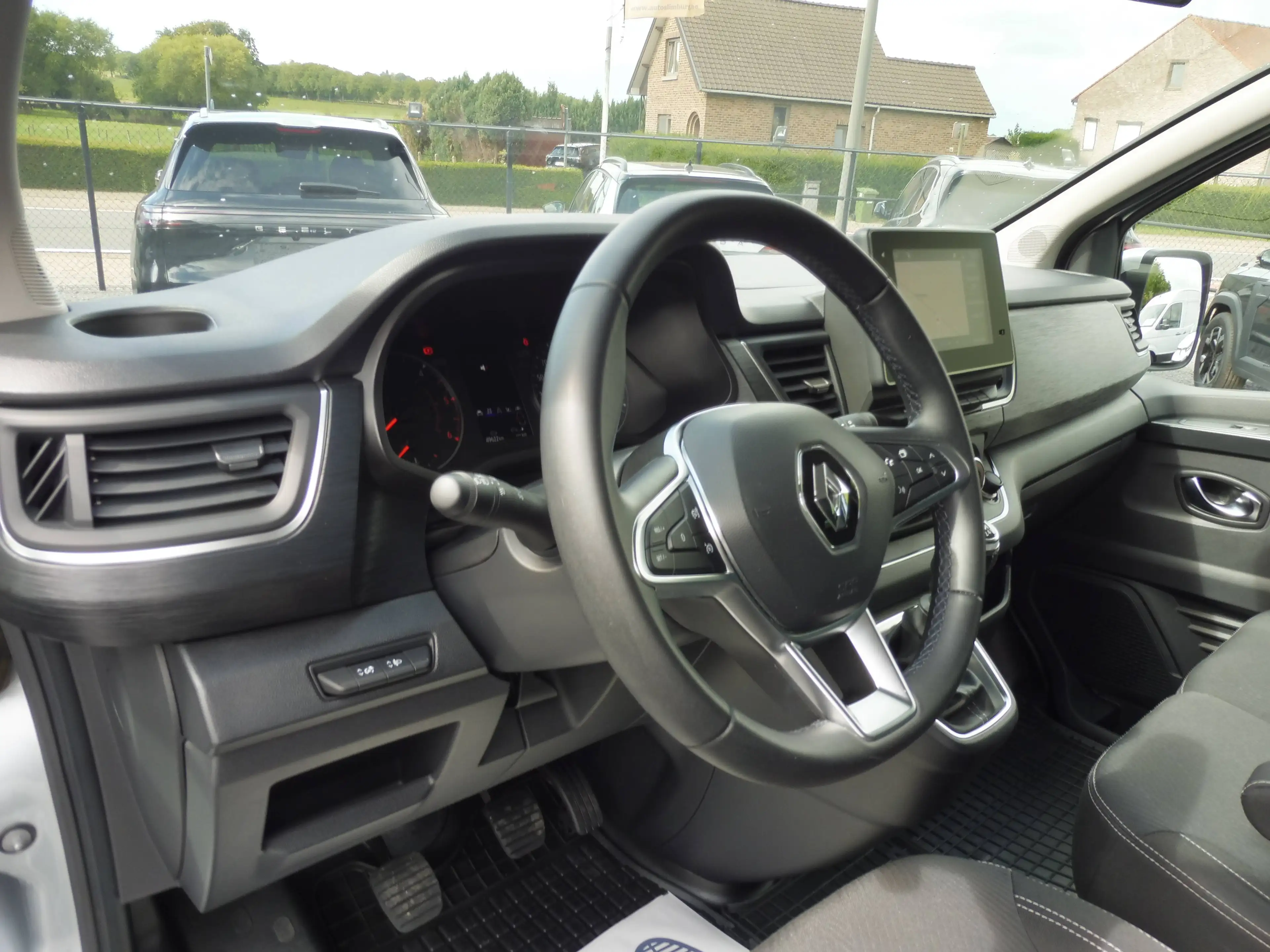 Renault Trafic Trafic Grand Passenger 2.0 Blue dCi Intens Intens — photo 12