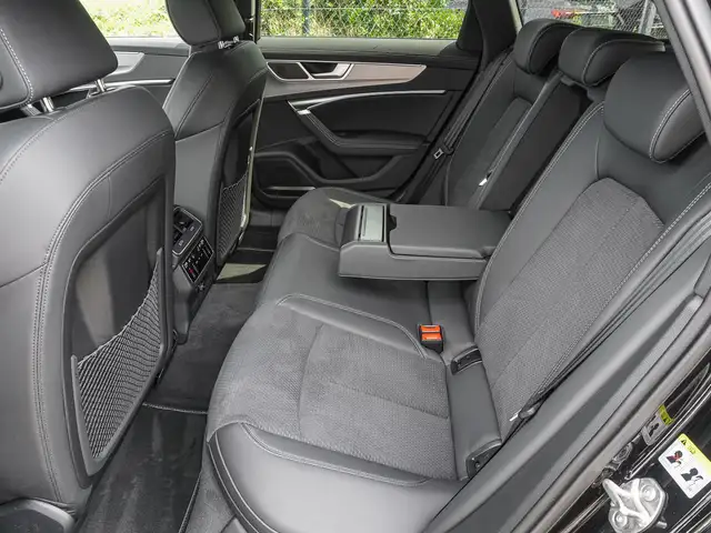 Audi A6 view 15