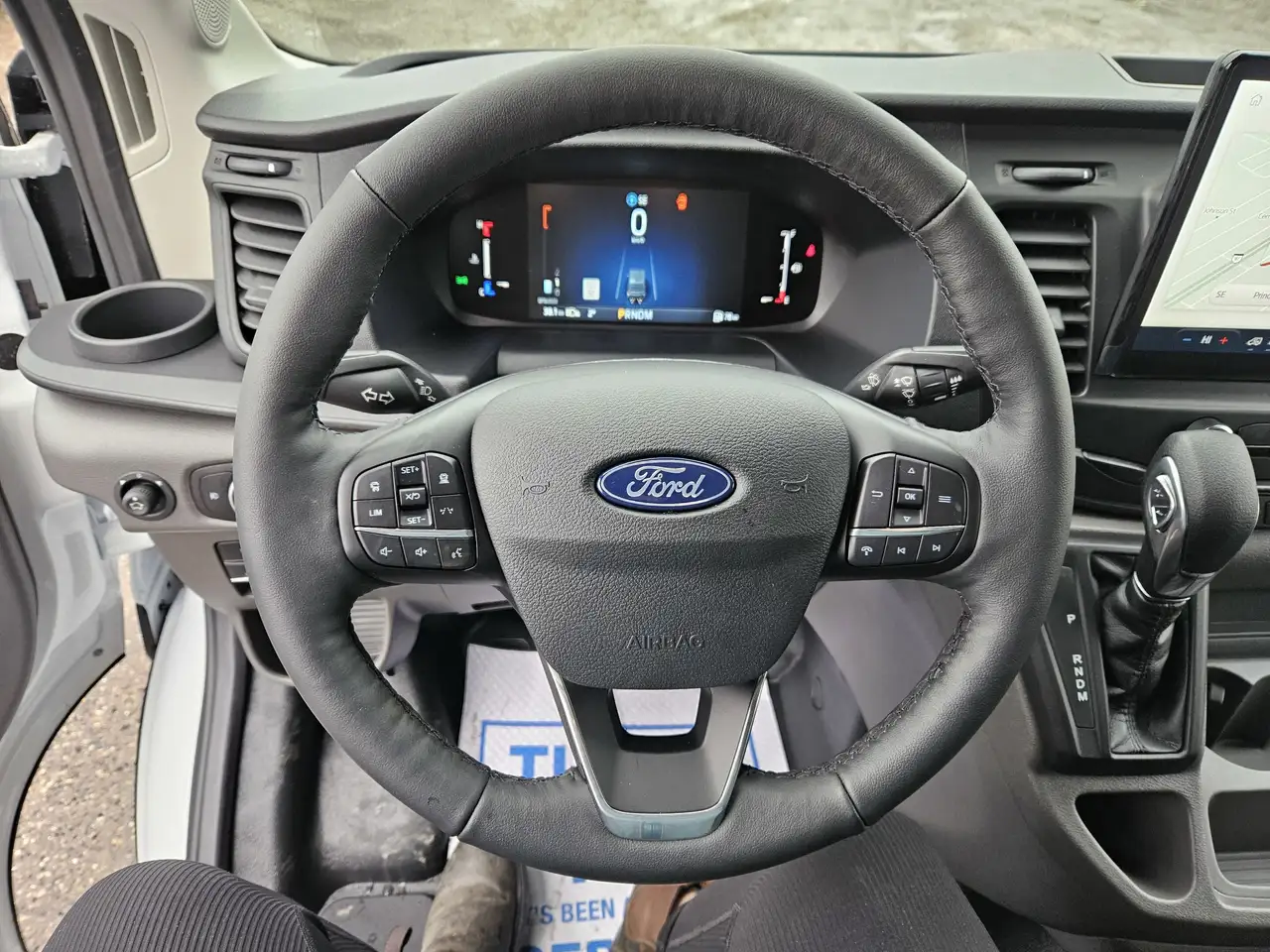 Ford Transit Cargo Van снимка Ford Transit Cargo Van