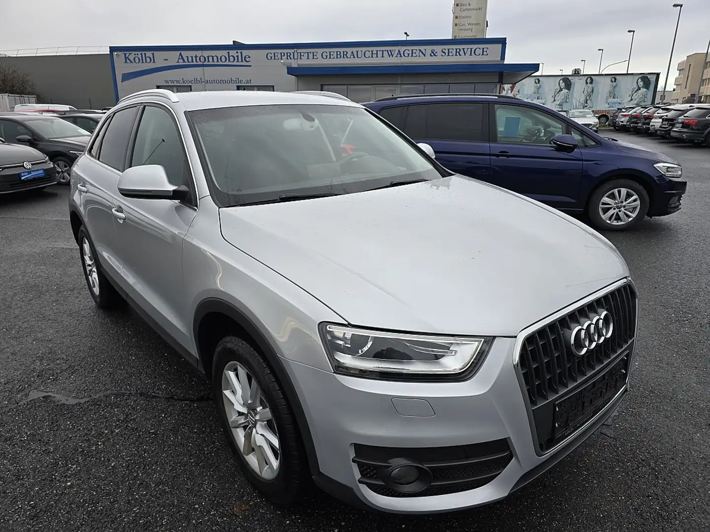 Audi Q3 2,0 TDI DPF Grau - 1