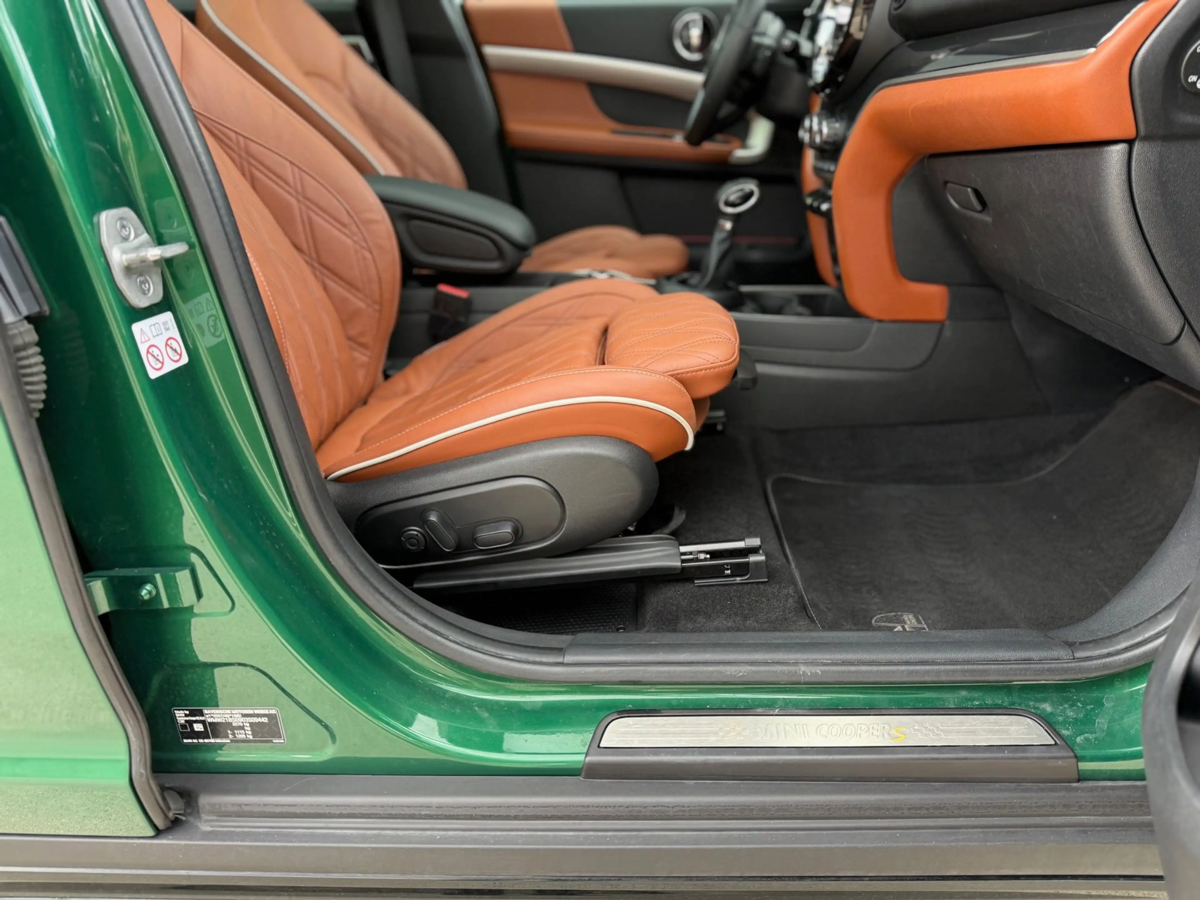 MINI Cooper SE Countryman 1.5 ALL4 Chili — photo 15