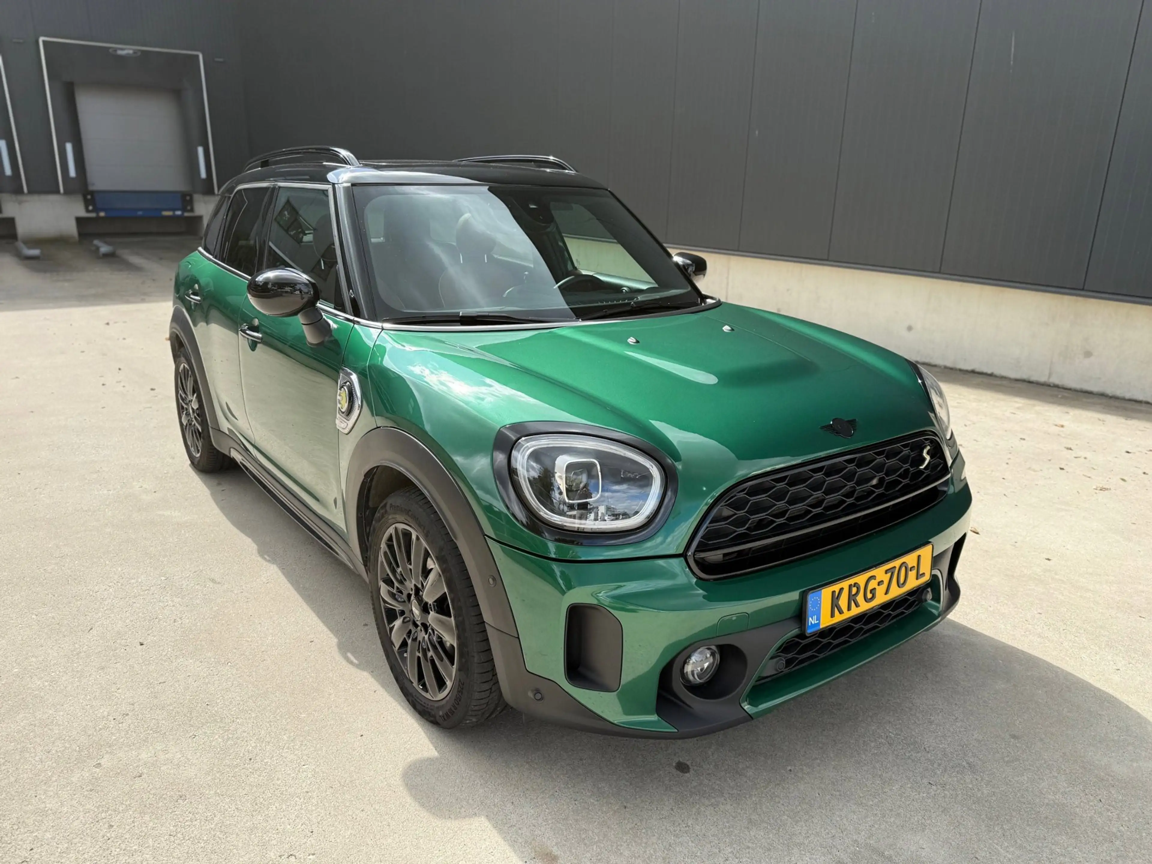 MINI Cooper SE Countryman 1.5 ALL4 Chili