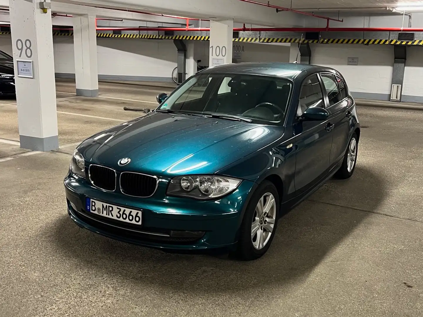 BMW 116 1er (5-Türer) 116i Groen - 1
