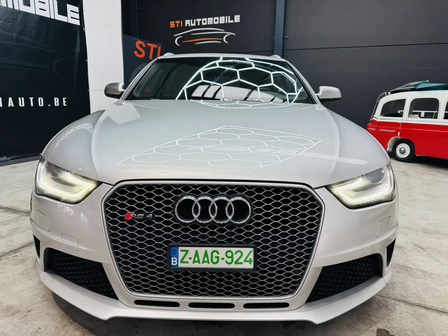 Audi RS4 V8 FSI Quattro S tronic - 2