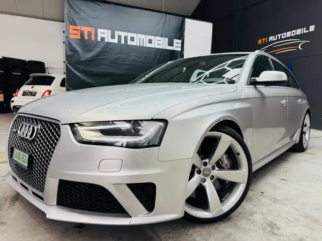 Audi RS4 V8 FSI Quattro S tronic