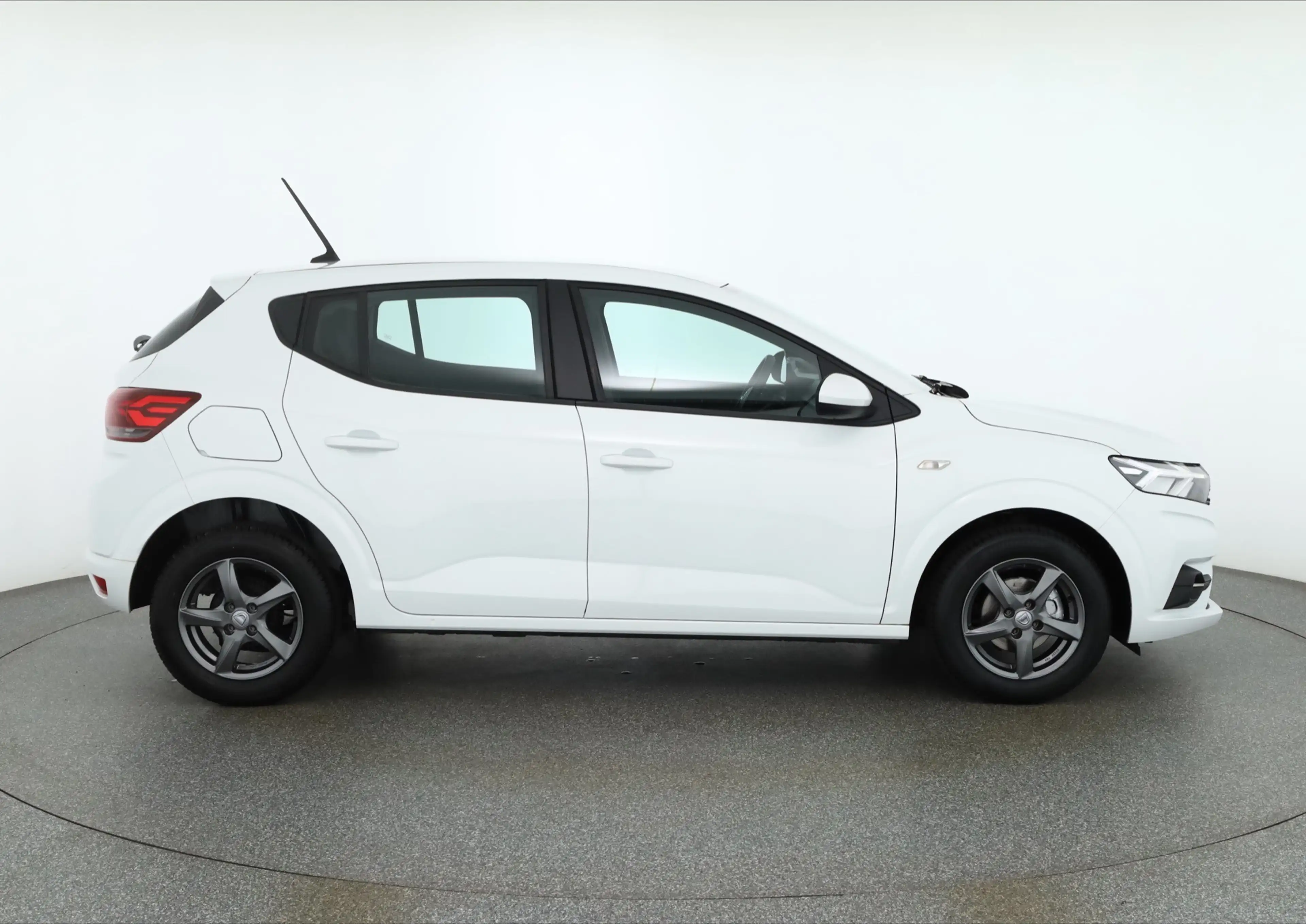 Dacia Sandero III 1.0 SCe Comfort LED Android Apple — photo 6