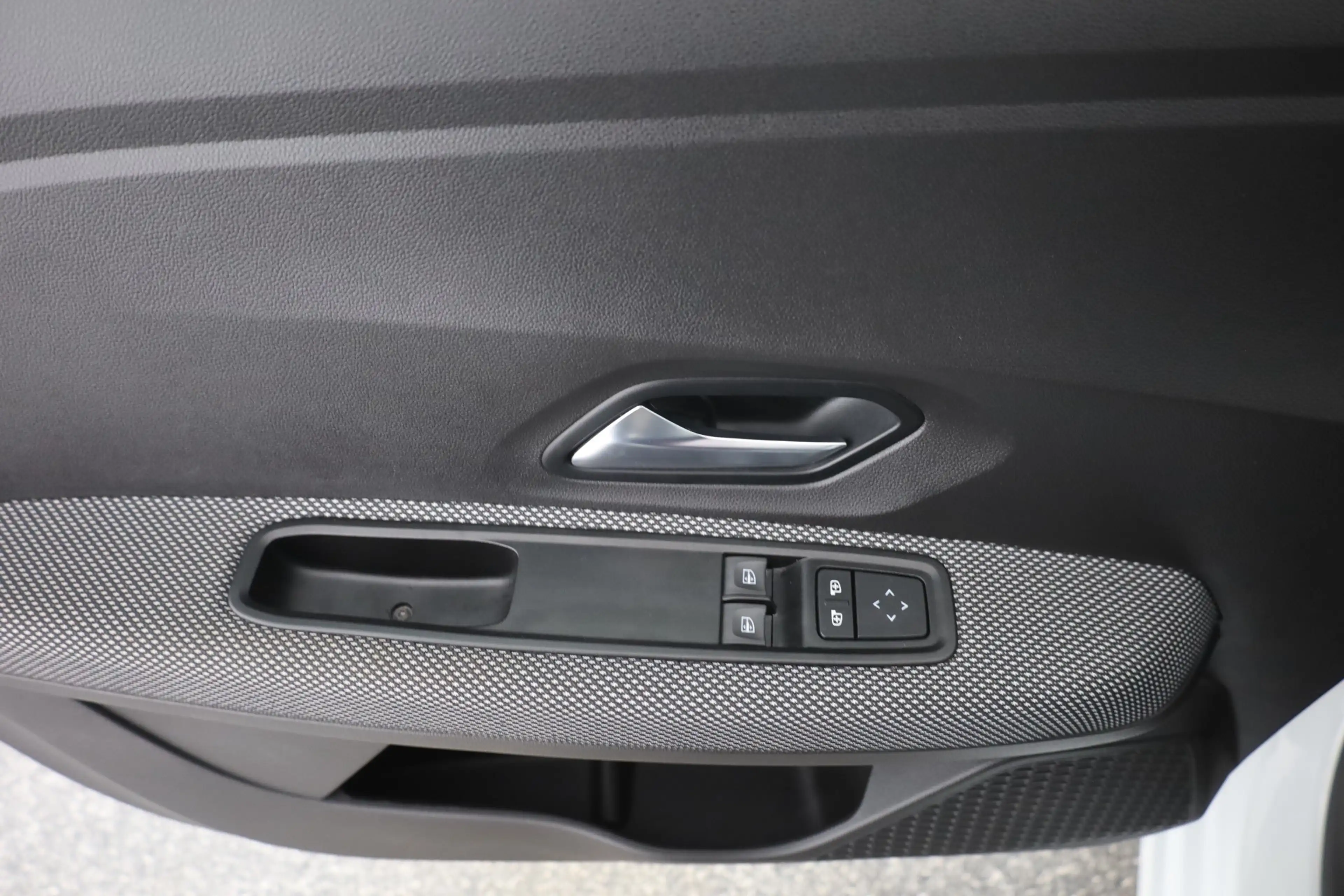 Dacia Sandero III 1.0 SCe Comfort LED Android Apple — photo 15