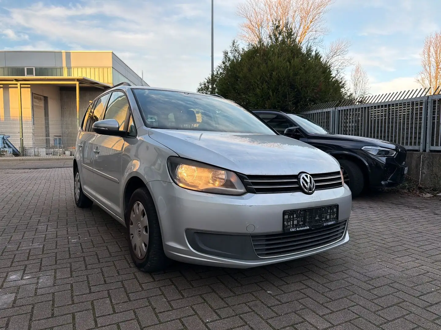 Volkswagen Touran Comfortline Argent - 1