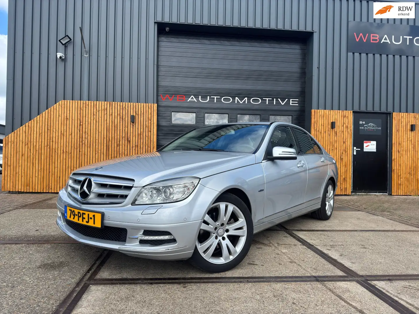 Mercedes-Benz C 180 CGI BlueEFF. Bus.Class Avantgarde Gris - 1