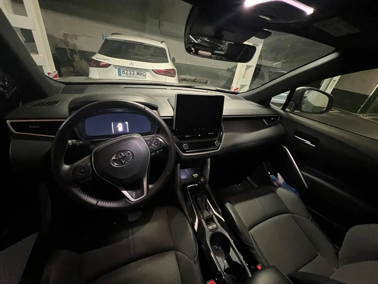 Toyota Corolla Corolla Cross Cross 2.0h Trend fwd 197cv e-cvt siva - 1