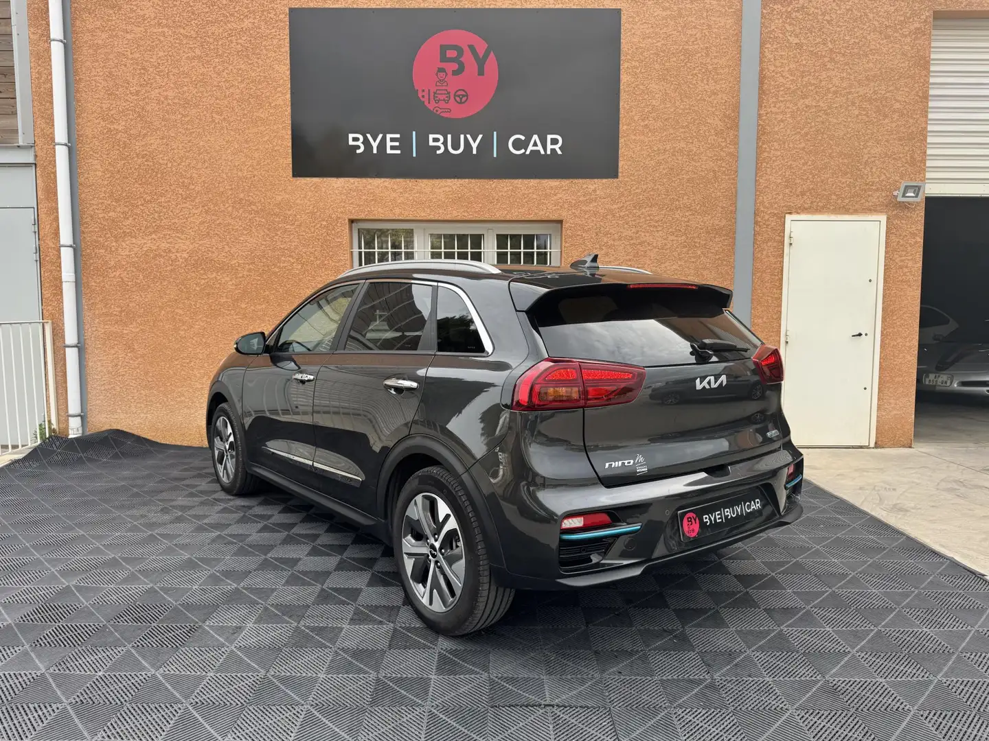 Kia Niro E-niro ELECTRIQUE Active 204 / 150 kw GARANTIE KIA 04/2029 Grau - 2