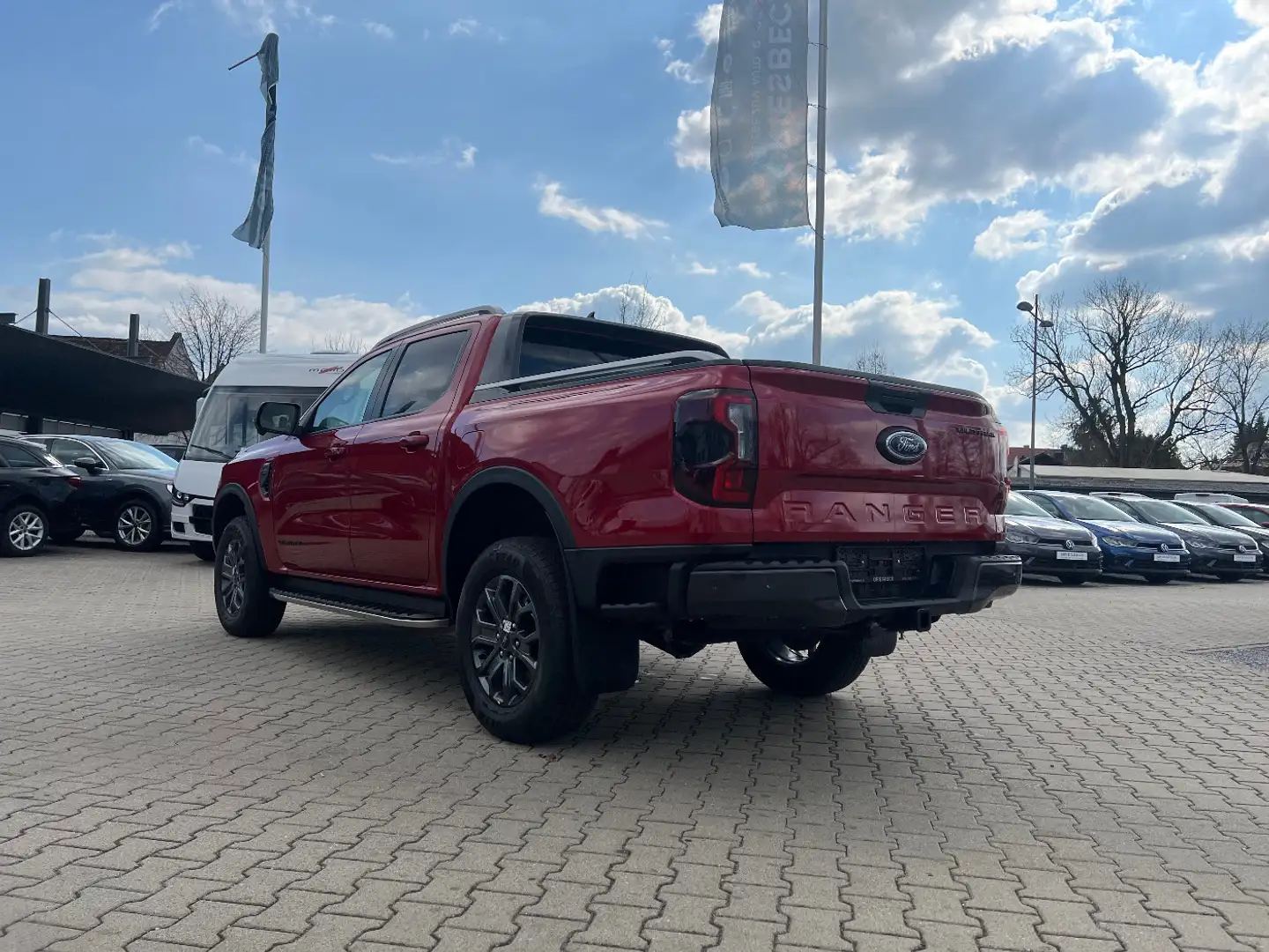 Ford Ranger Wildtrak 2.0 Ecoblue Doppelkabine 4WD AHK Rot - 2