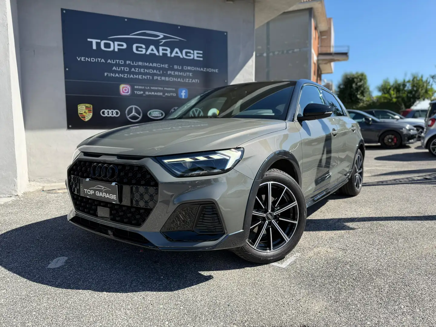 Audi A1 A1 Citycarver 30 1.0 tfsi 110cv s-tronic Gris - 1