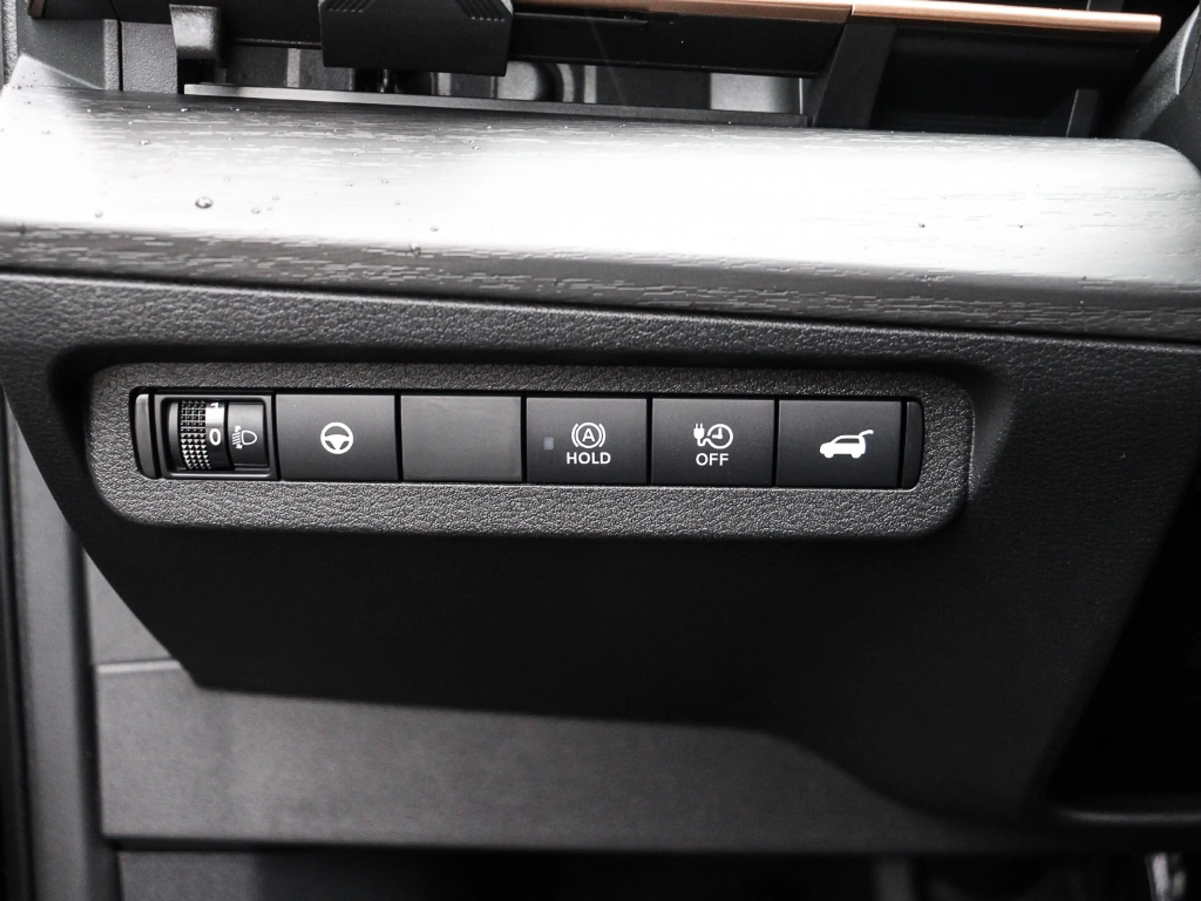 Nissan Ariya 63kWh Advance Pack Navi CCS AVM LED — photo 11