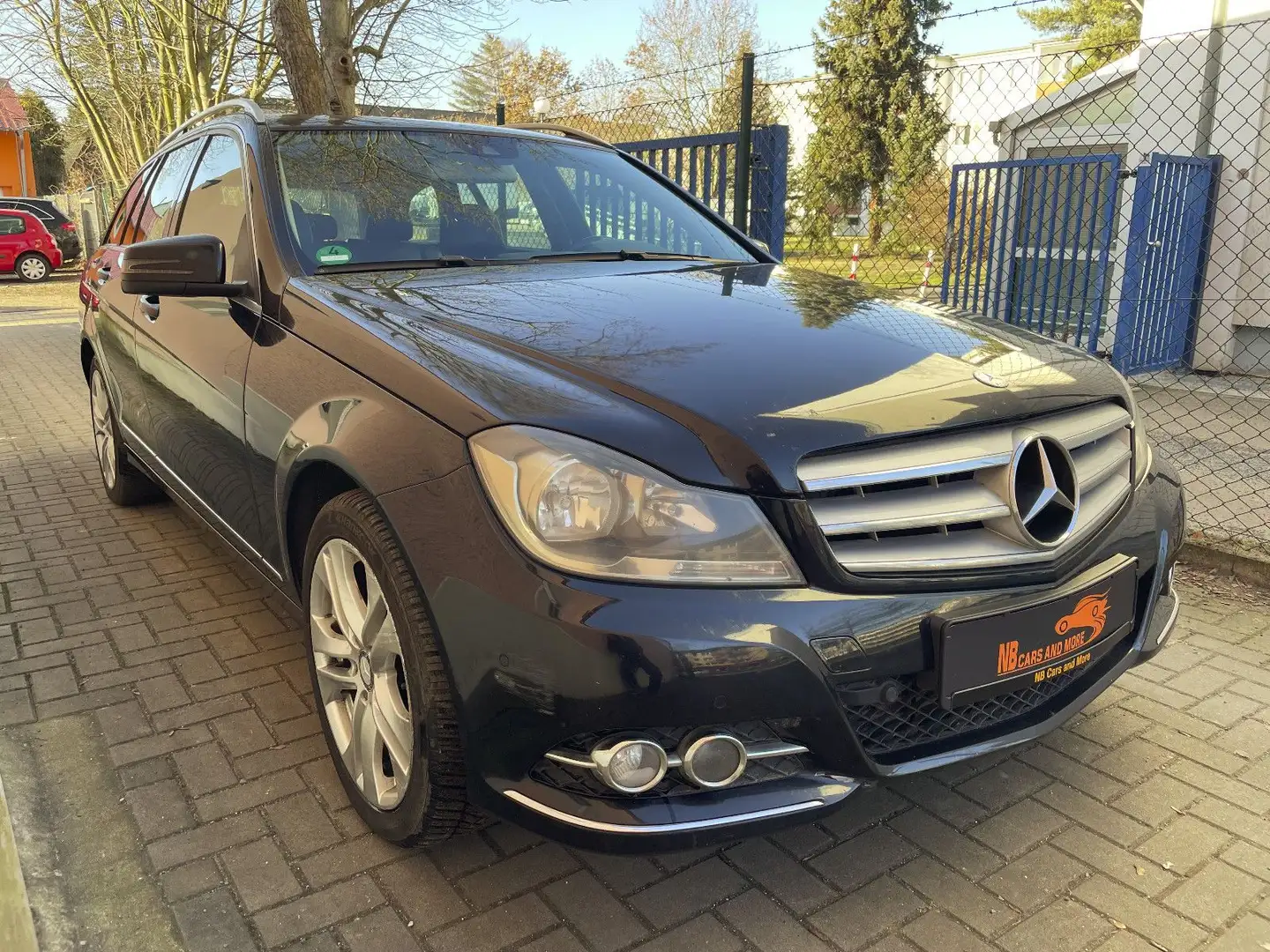 Mercedes-Benz C 220 T CDI Automatik, Leder,AHK!!! Schwarz - 1