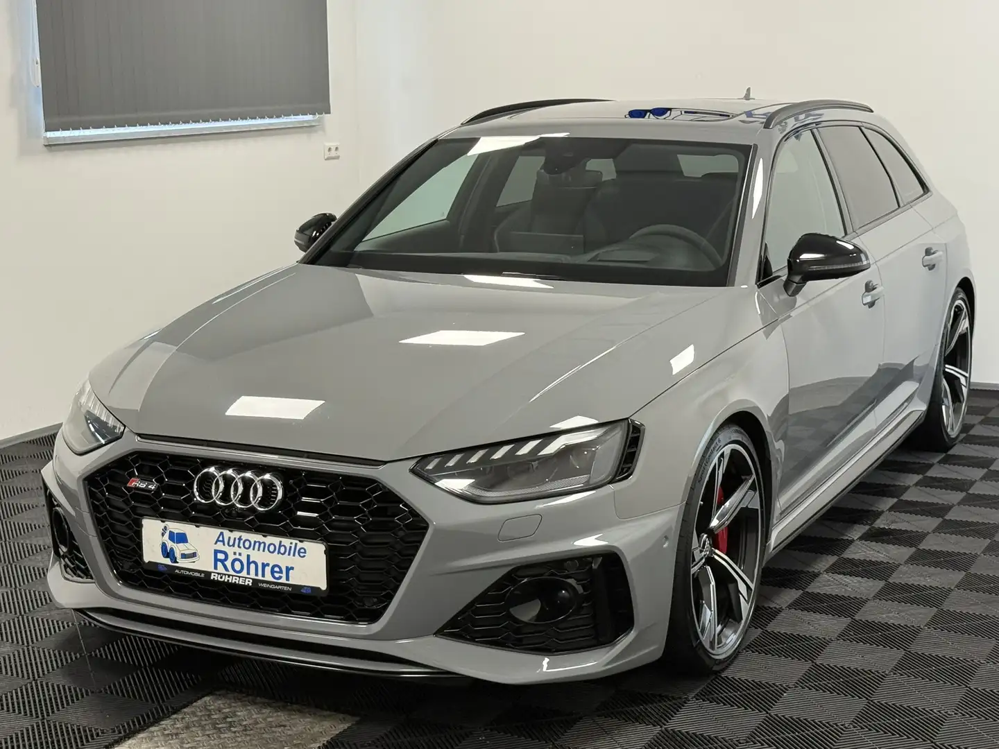 Audi RS4 2.9 TFSI quattro RS-Dynamik Pano HUD Matrix Gris - 2