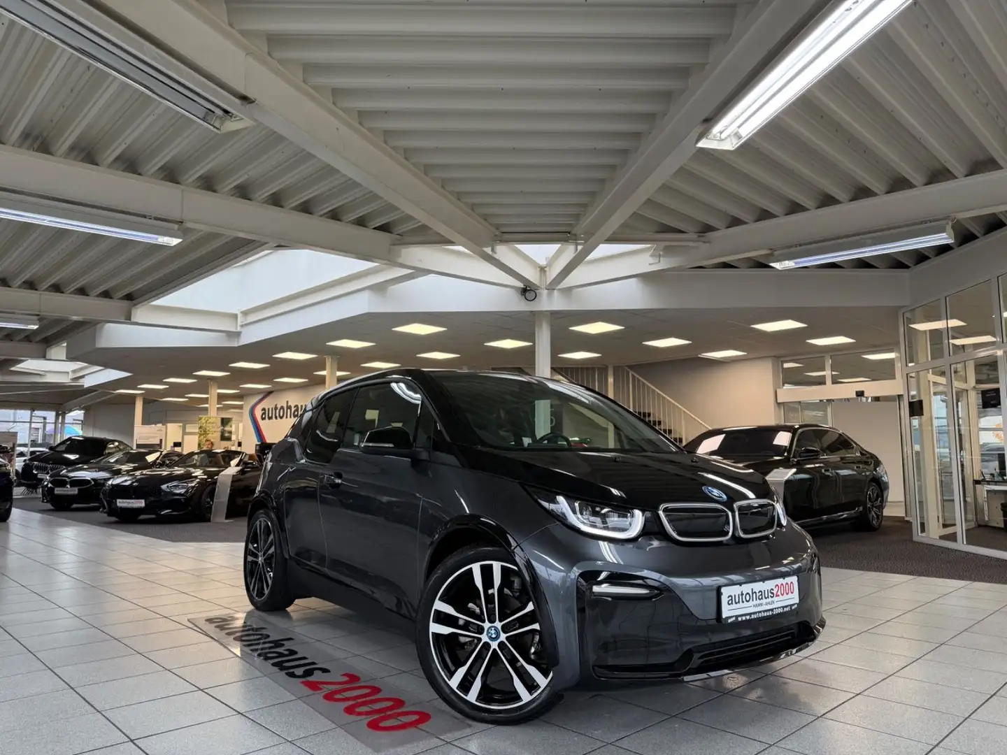 BMW i3 s AUT./ A.TEMPO/SHZ/DAB/GLASDACH/CAM Braun - 1