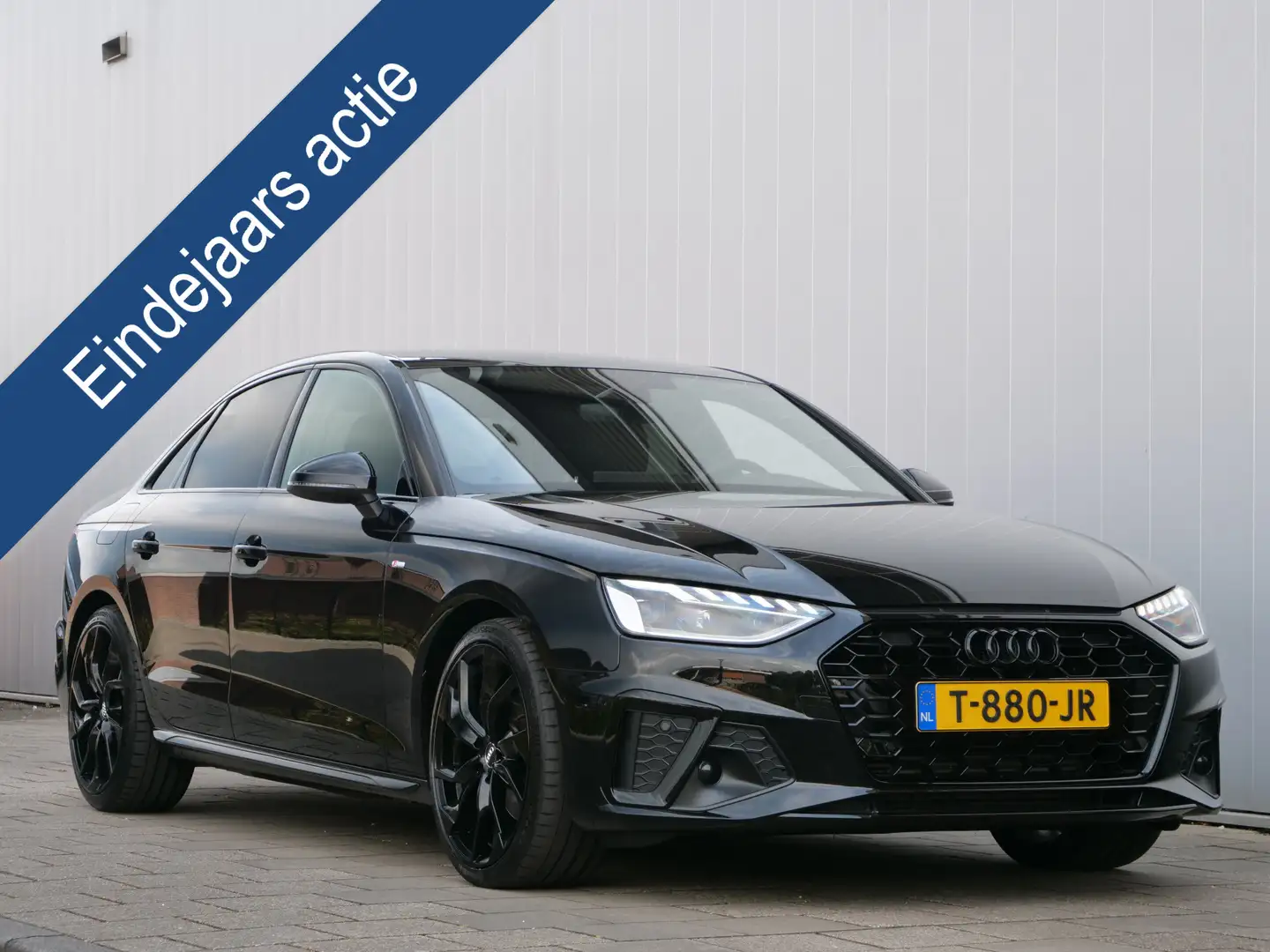 Audi A4 Limousine 35 TFSI S edition 150 Pk Automaat van € Negro - 1