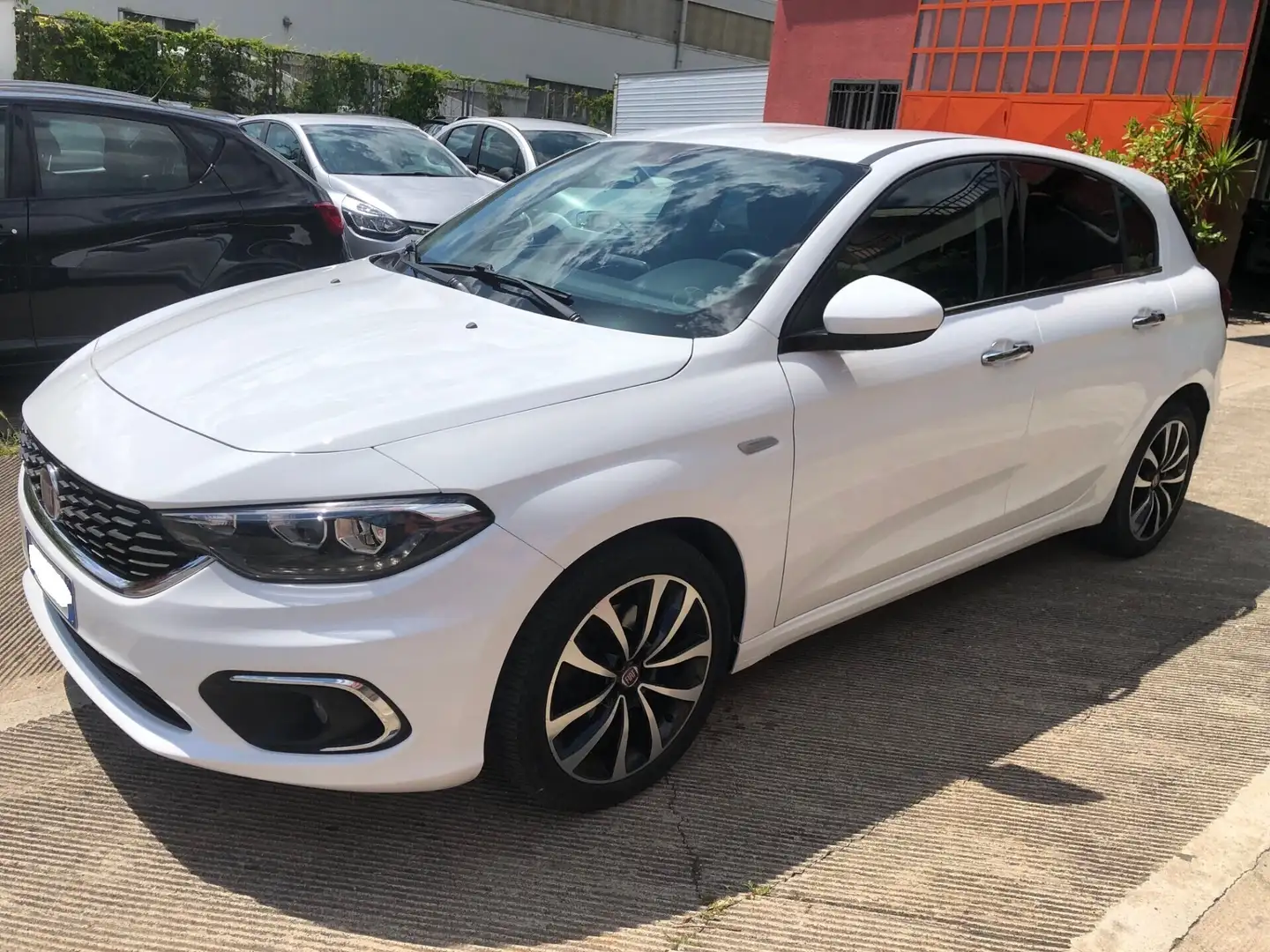 Fiat Tipo 1.4 5 porte Lounge Wit - 1