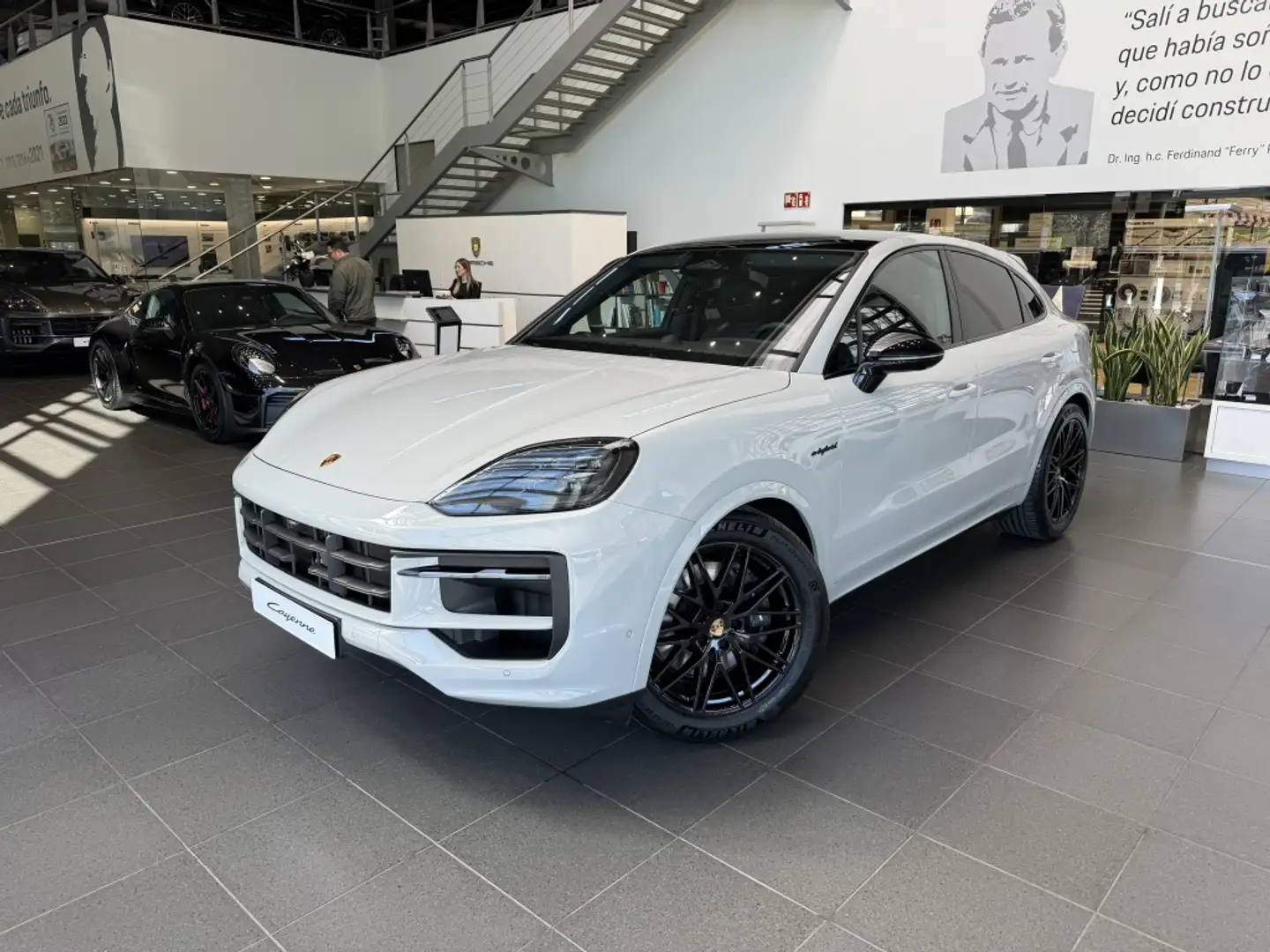 Porsche Cayenne Coupé E-Hybrid Black Edition Aut. Gris - 1