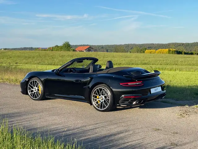 Porsche 991 view 10