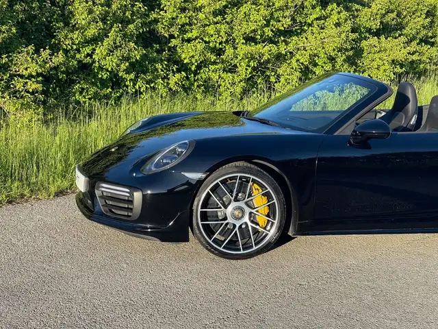 Porsche 991 view 14
