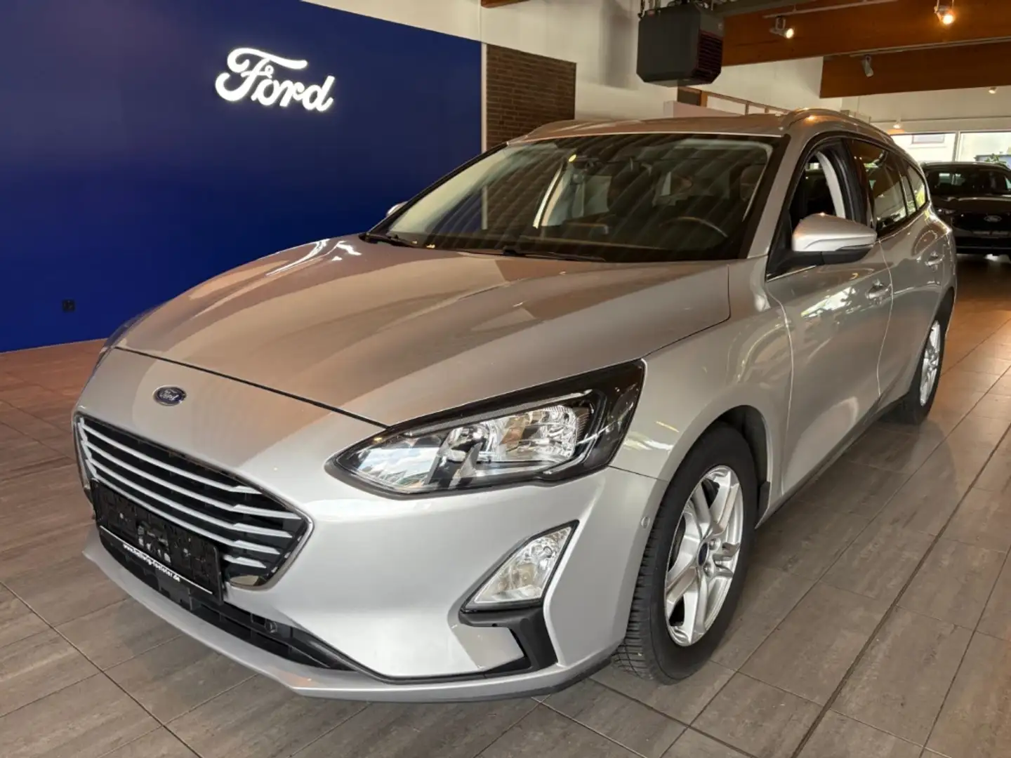 Ford Focus COOL & CONNECT NAVI / PDC / LMF / WINTER-PAKET Silber - 2