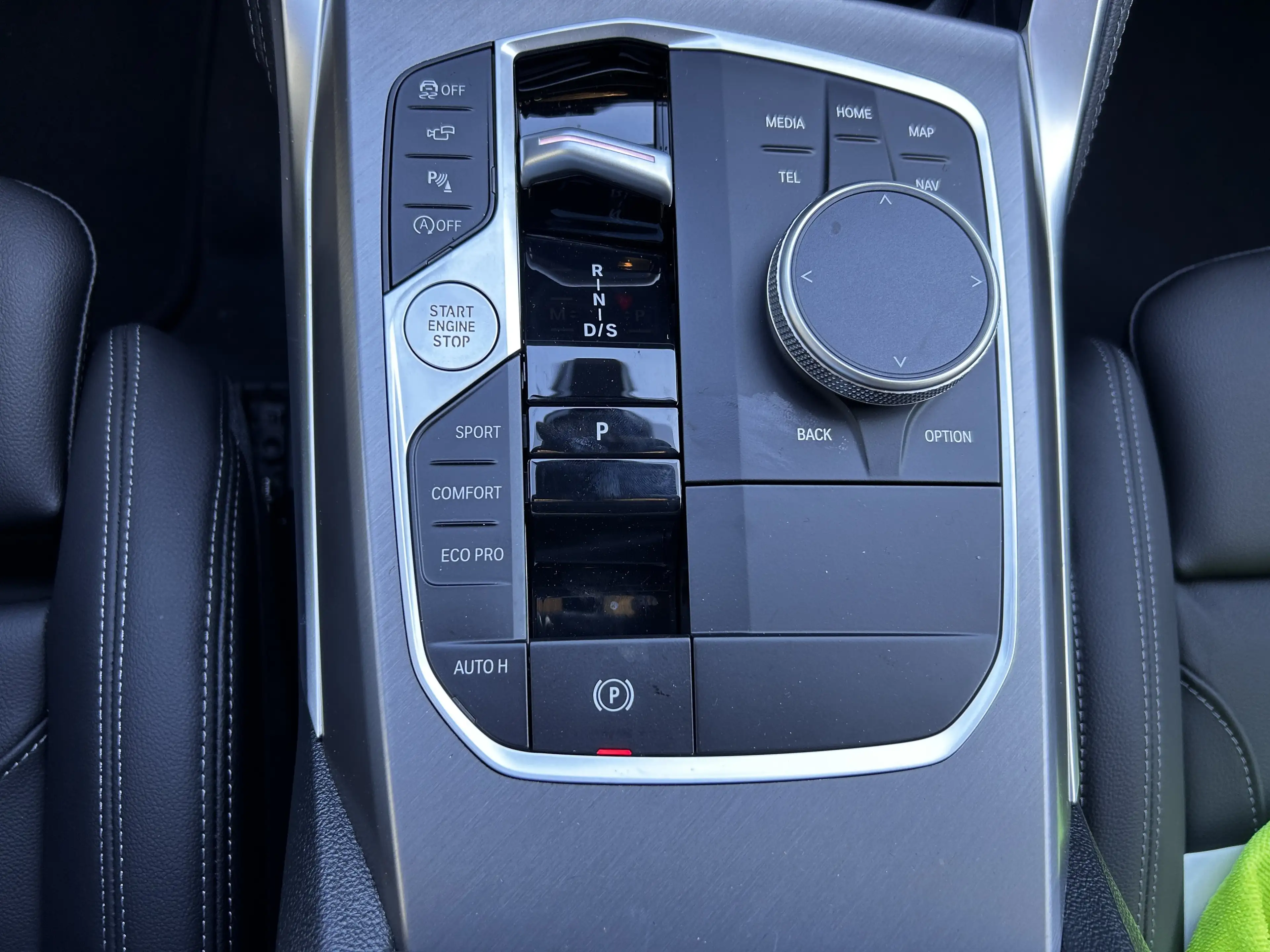 BMW 230 i Coupé M Sport ACC HiFi HeadUp Navi LED — photo 9