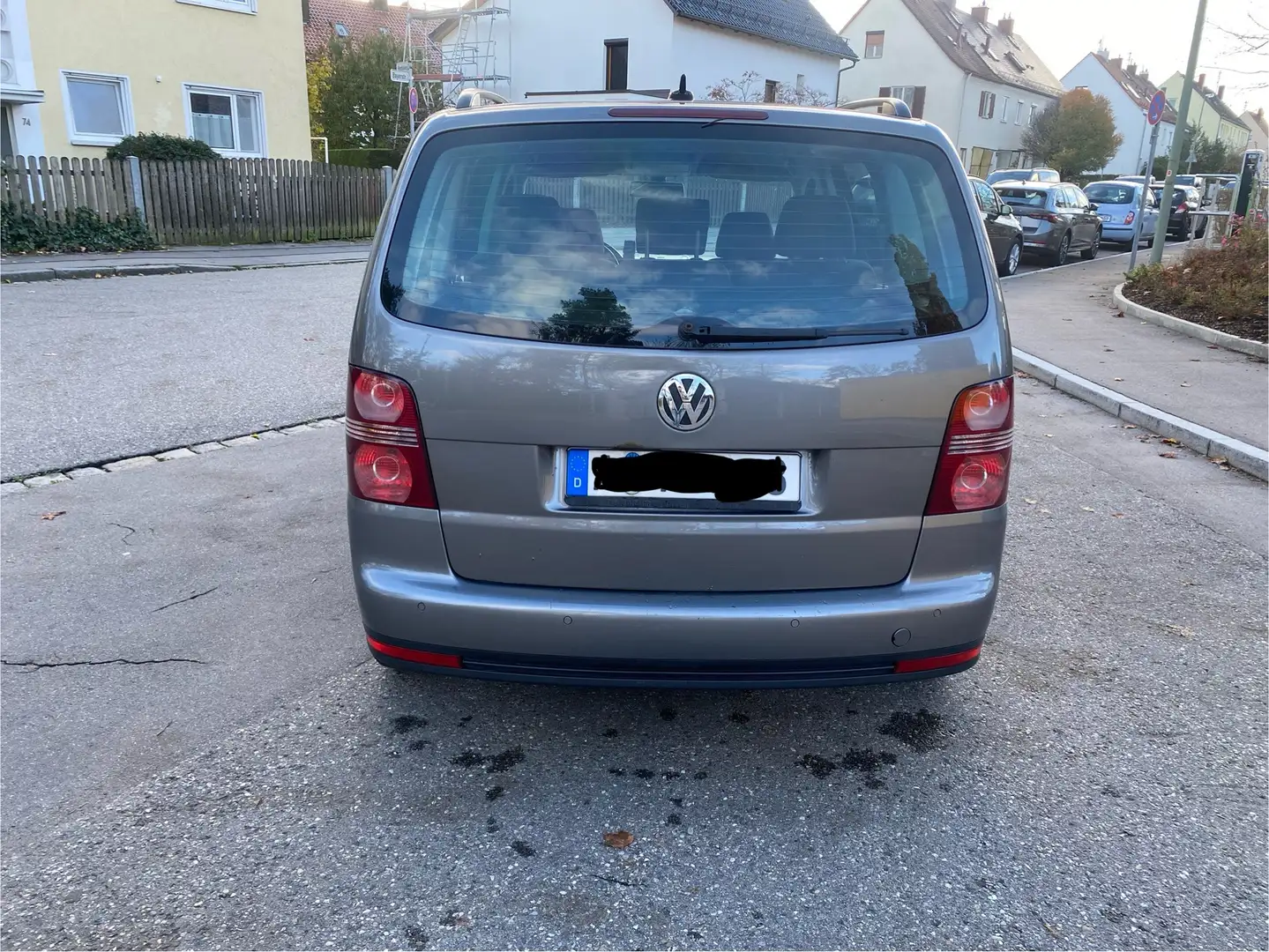 Volkswagen Touran Trendline Grau - 2