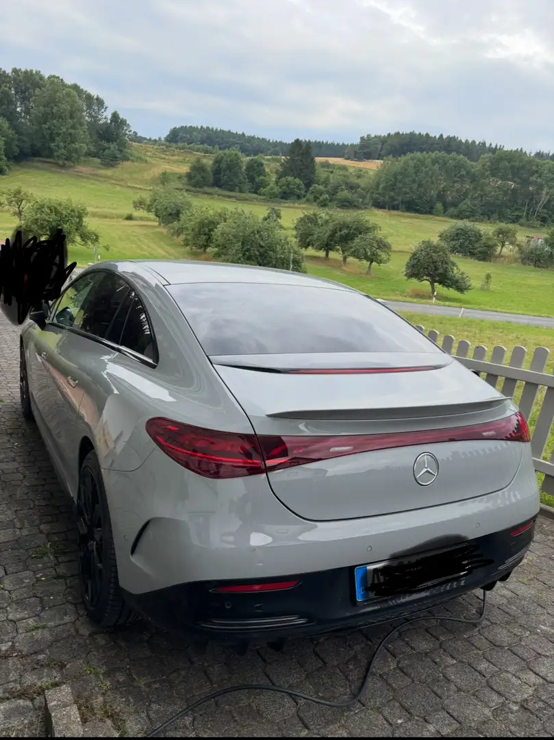 Mercedes-Benz EQE 300 AMG Line Gris - 2