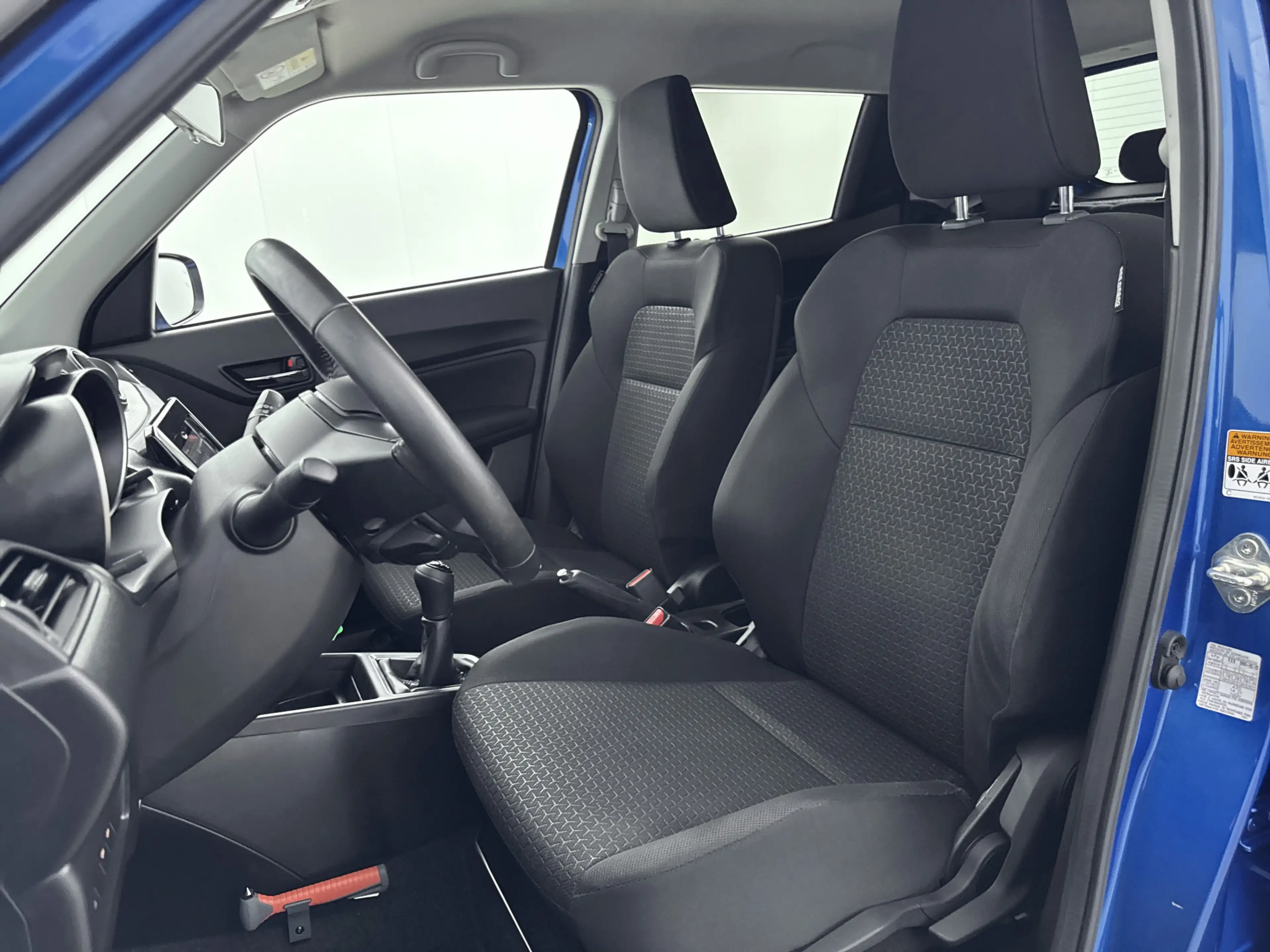 Suzuki Swift 1.2 Select Smart Hybrid — photo 15