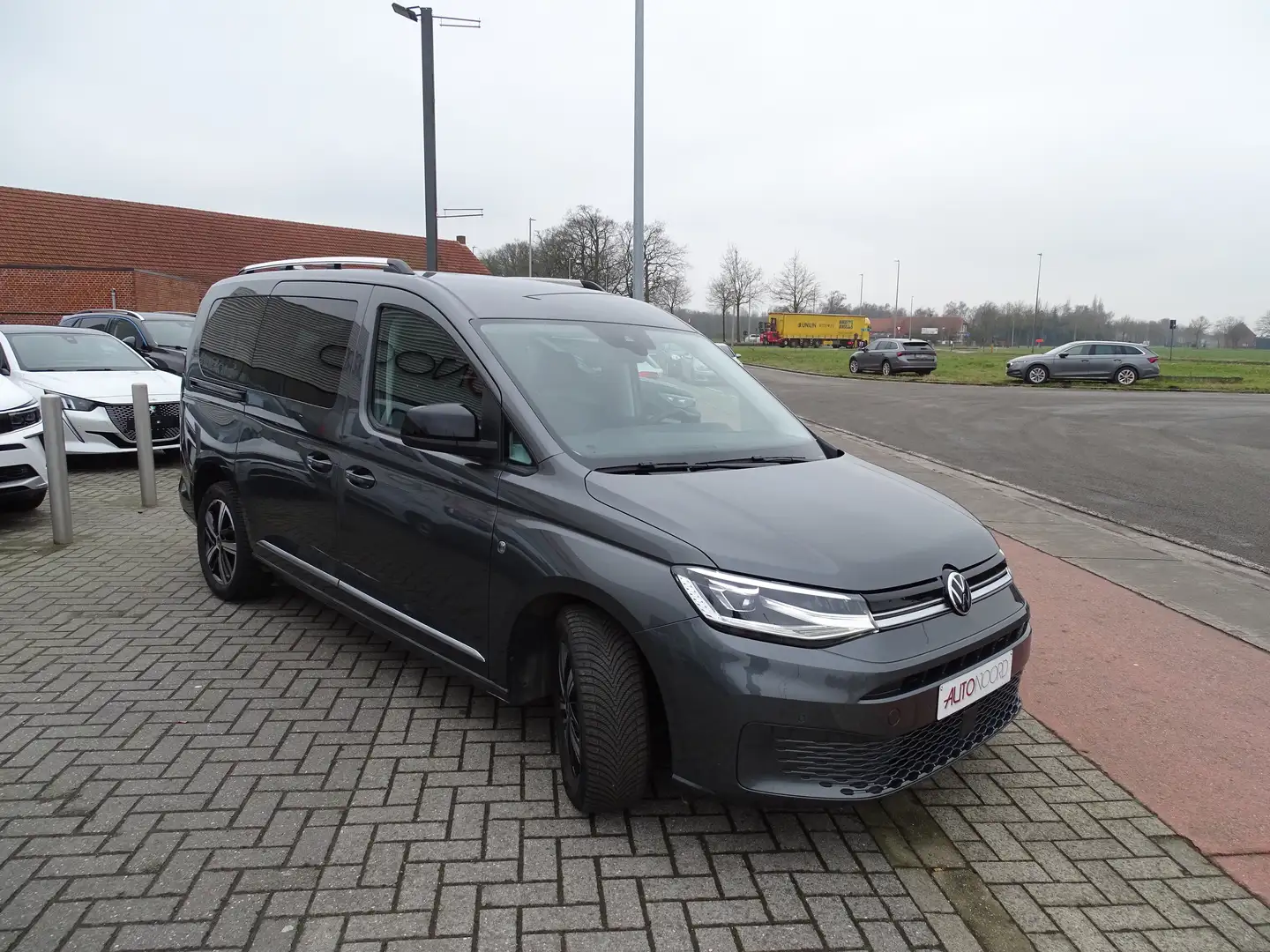 Volkswagen Caddy Caddy Maxi 2.0 TDI DSG 7 Plaatsen Gris - 2