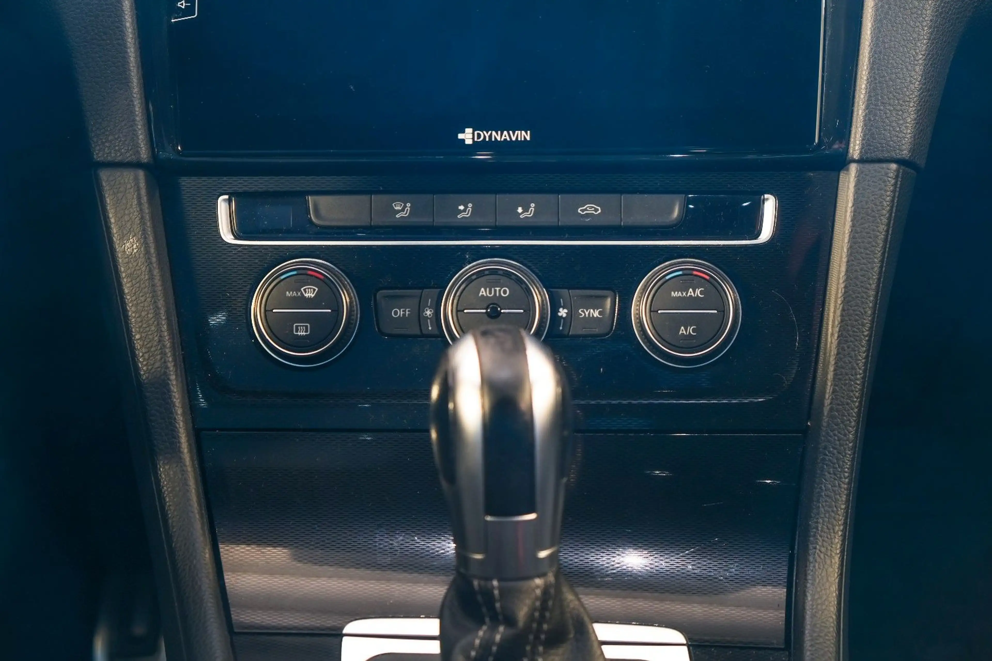 Volkswagen Golf GTD*Navi*Tuning*Paddles*8xReifen*Kamera* — photo 15