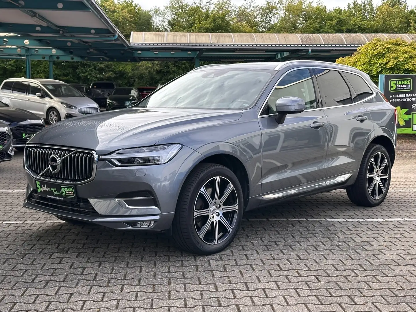 Volvo XC60 T6 AWD Inscription *Kamera*Navi*Sitzh.* Gris - 2