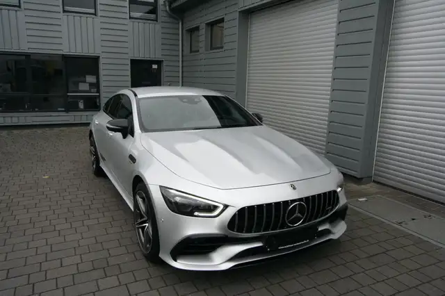Mercedes-Benz AMG GT 4 trg. 43