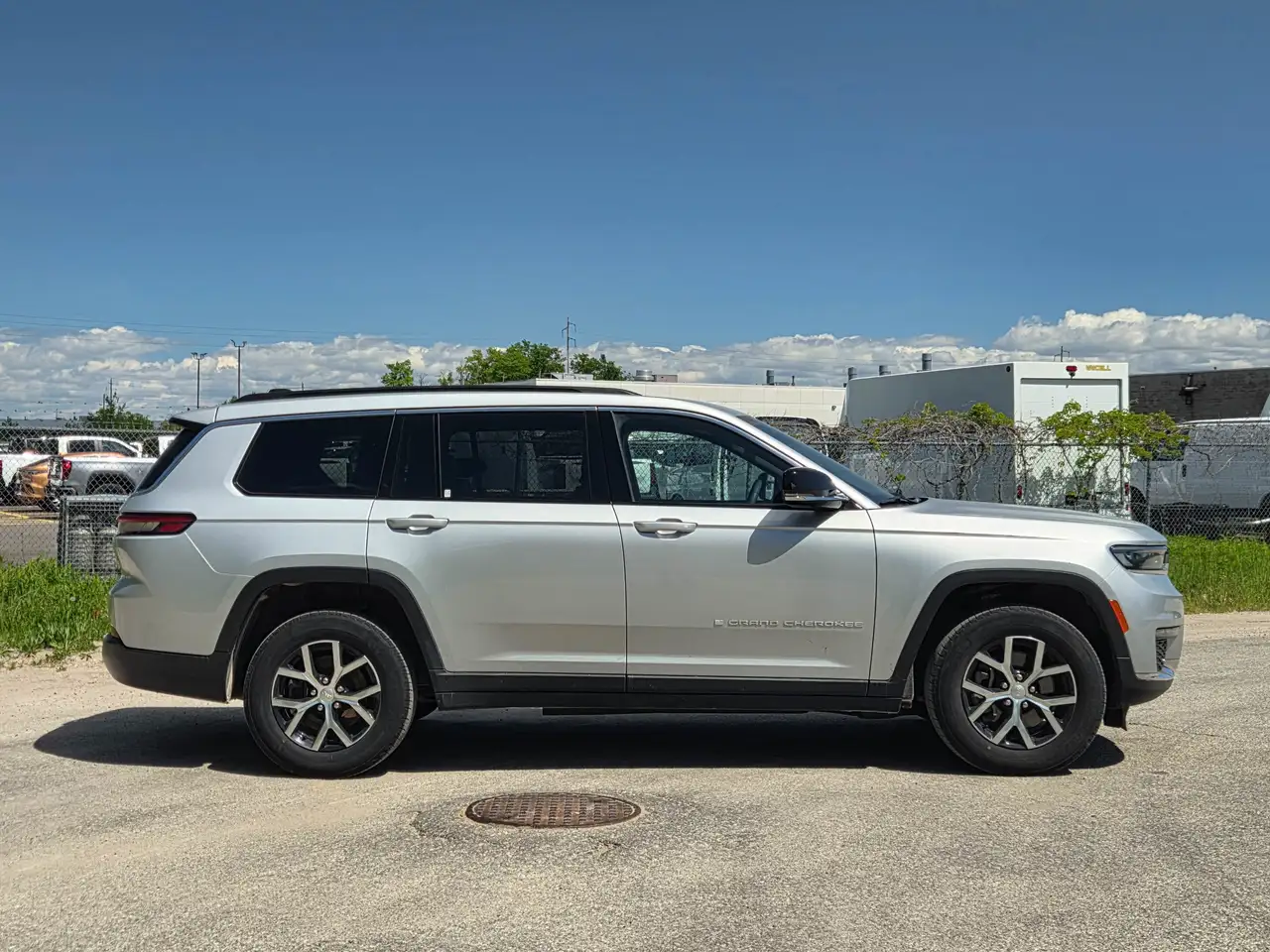 Jeep Grand Cherokee photo Jeep Grand Cherokee