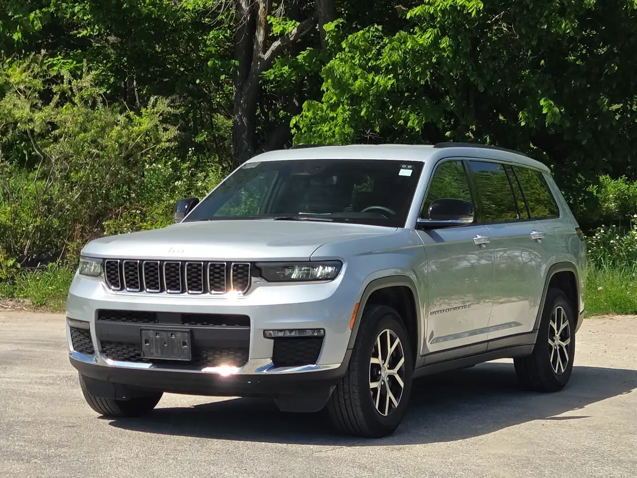 Jeep Grand Cherokee photo Jeep Grand Cherokee