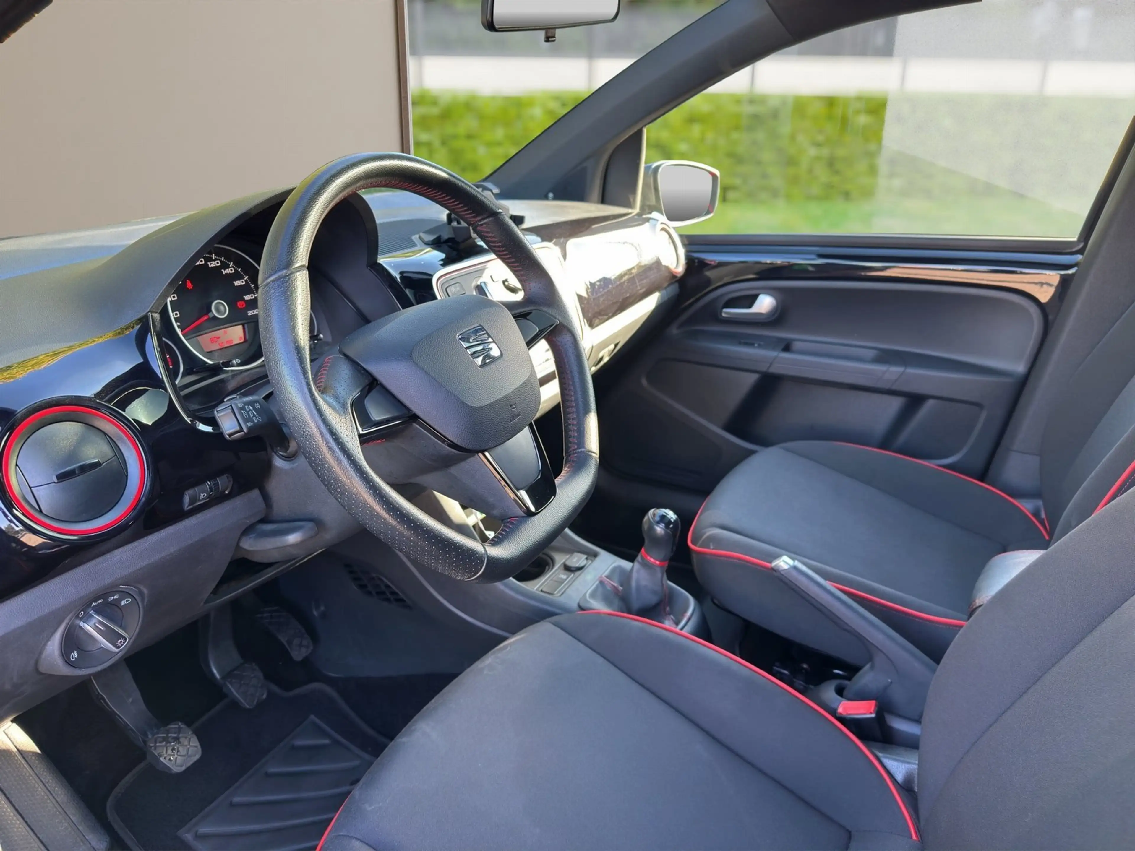 SEAT Mii 1.0 FR-Line GD SHZ PDC Klima Tempomat — photo 8