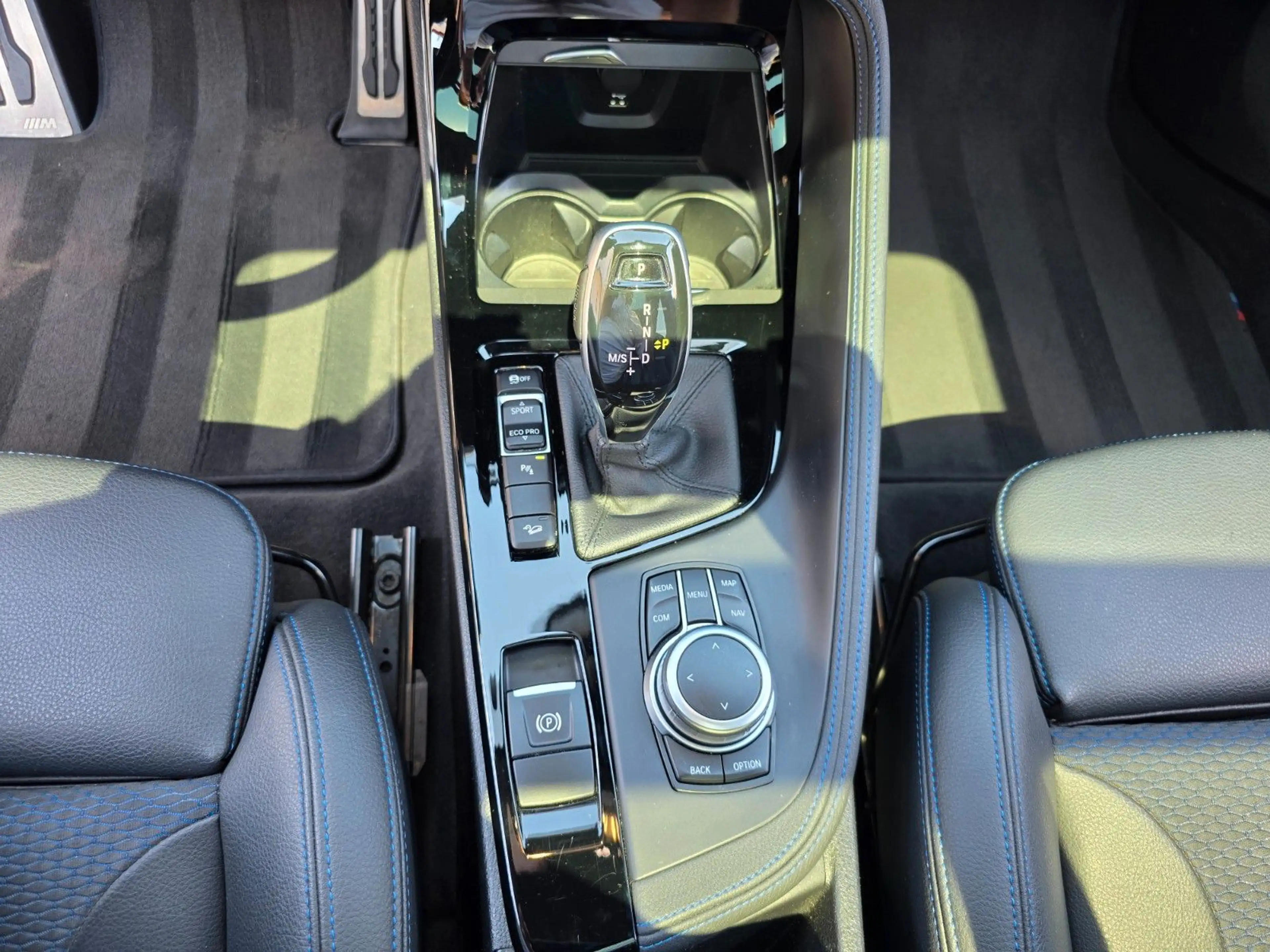 BMW X2 xDrive 25 d M Sport Panorama/LED/ACC — photo 14