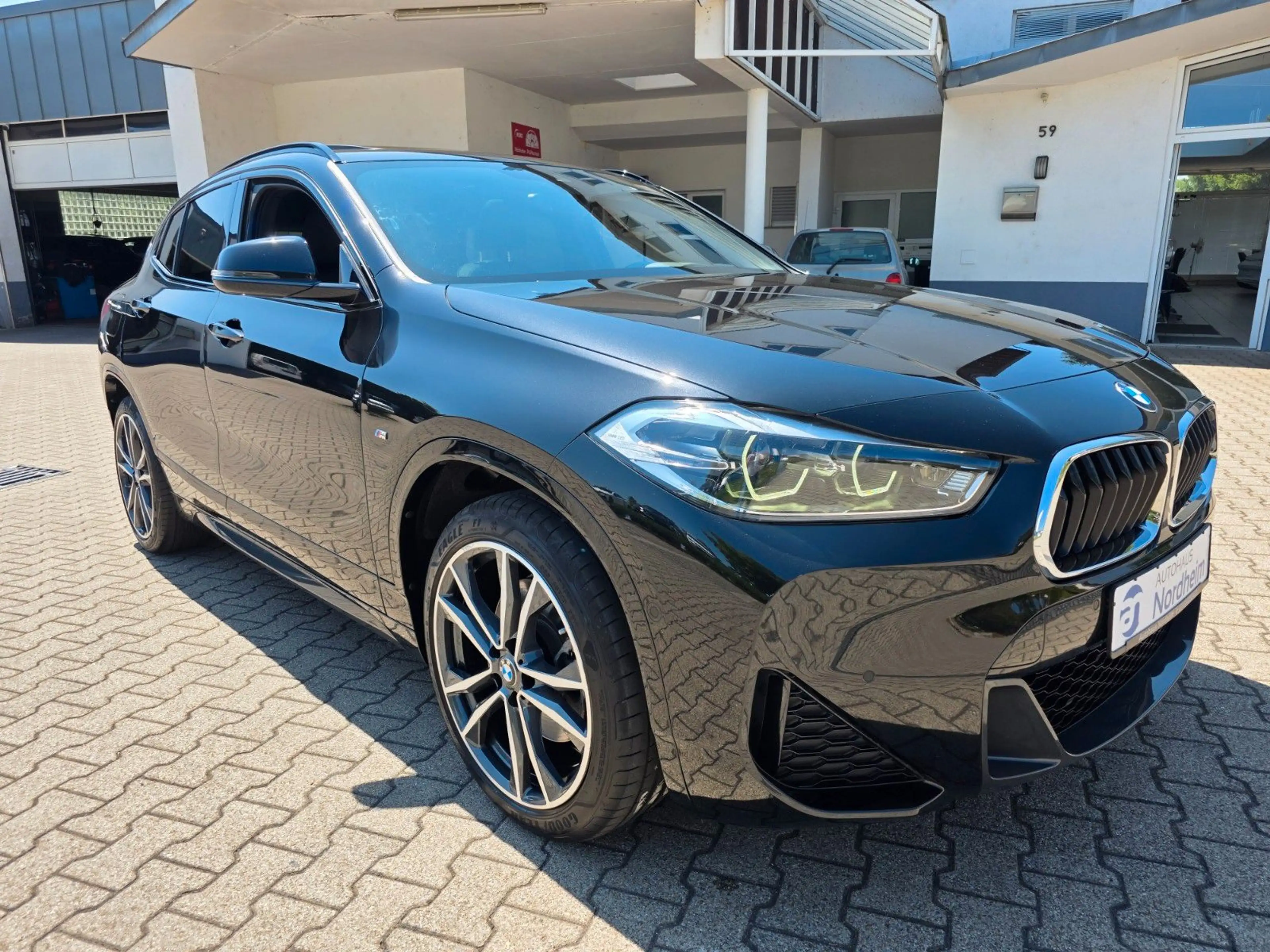 BMW X2 xDrive 25 d M Sport Panorama/LED/ACC — photo 3