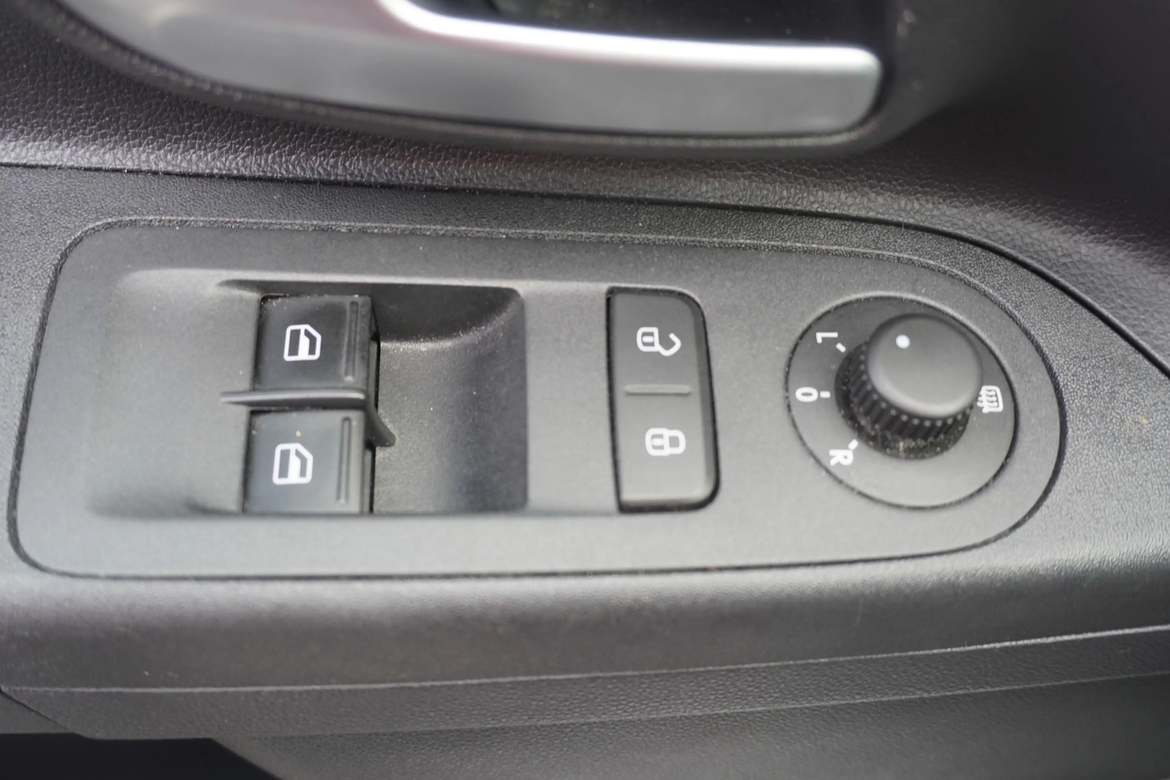SEAT Mii 1.0 FR-Line Klima Sitzheizung Tempomat PDC — photo 14