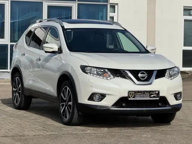 Nissan X-Trail N-Vision Automt Pano AHK Navi SHZ Kamera