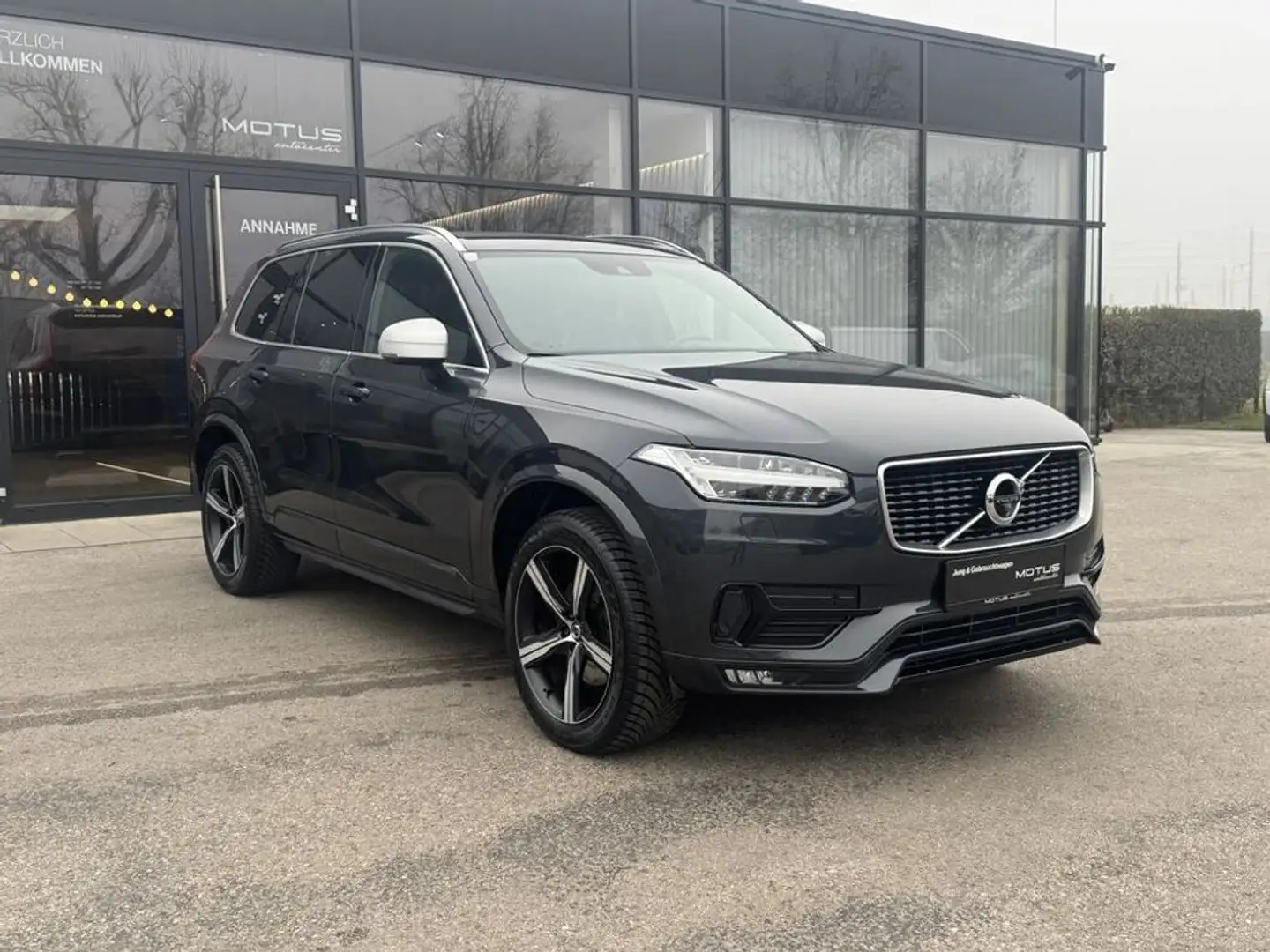 Volvo XC90 R-Design AWD Gris - 1