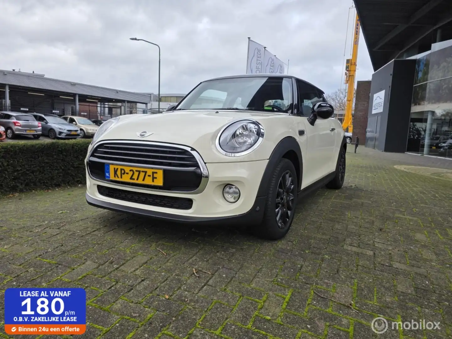 MINI Cooper Mini 1.5 Pepper Business Wit - 1