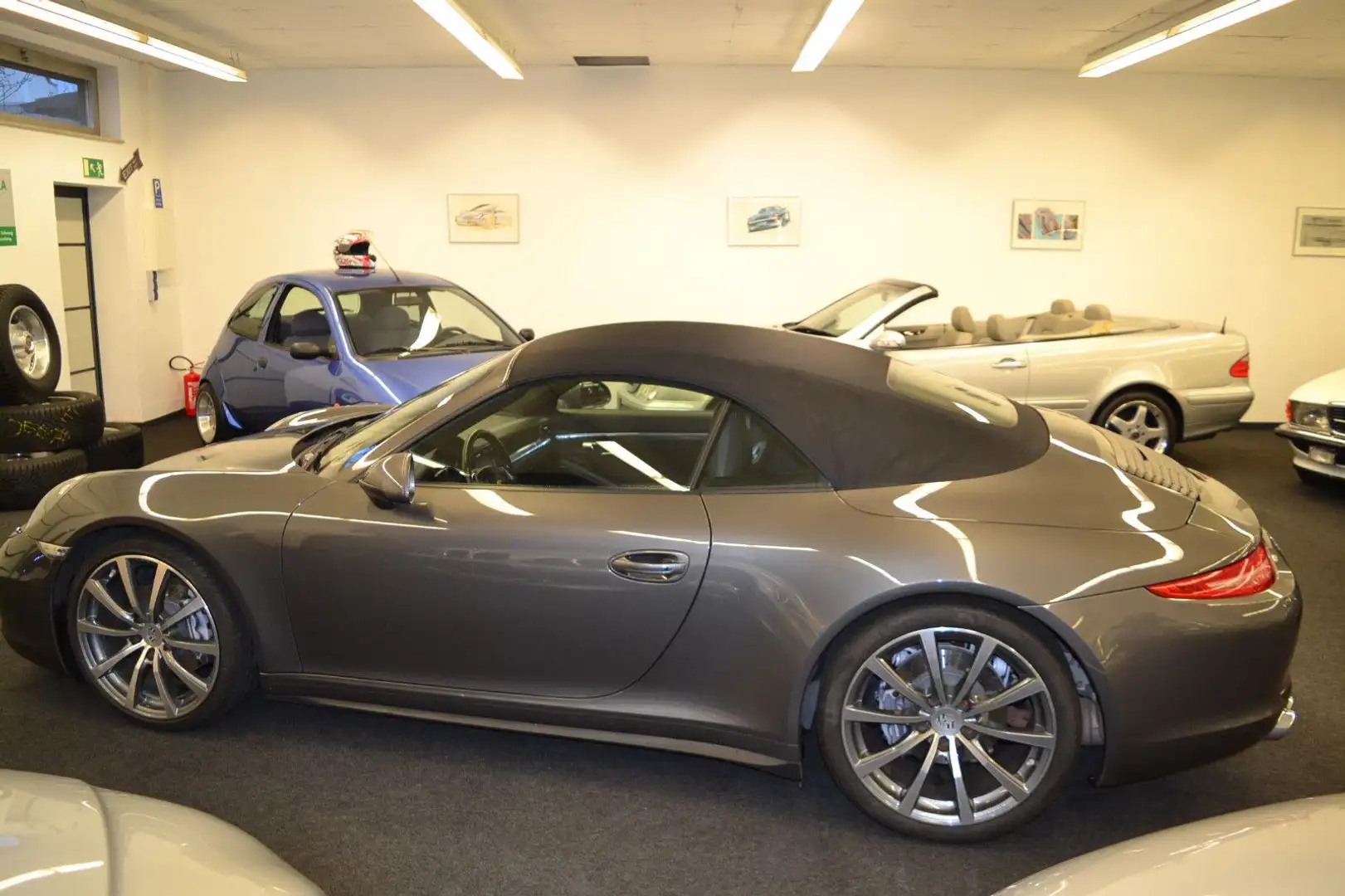 Porsche 991 Carrera 4 Cabrio (Super Zustand/Scheckheft) Gris - 2