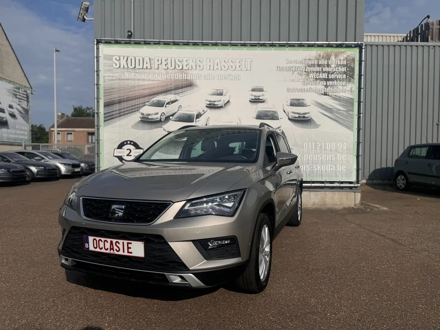 SEAT Ateca 1.4 TSI DSG- NAVI Beige - 1