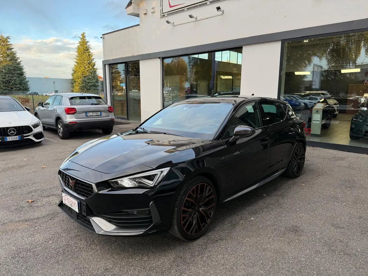 CUPRA Leon 1.4 e-hybrid VZ Carbon 245cv dsg Nero - 2
