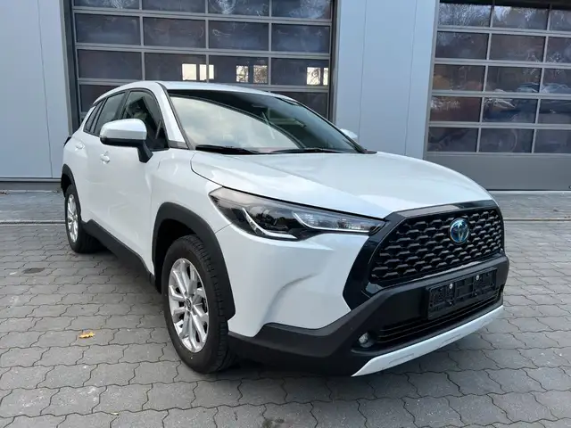 Toyota Corolla Cross 2.0 Hybrid Active CLOUD+DAB+TOP