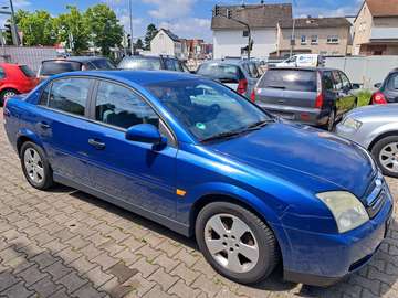 1.8 liter * Klimaanlage - Tüv 05/2027 *